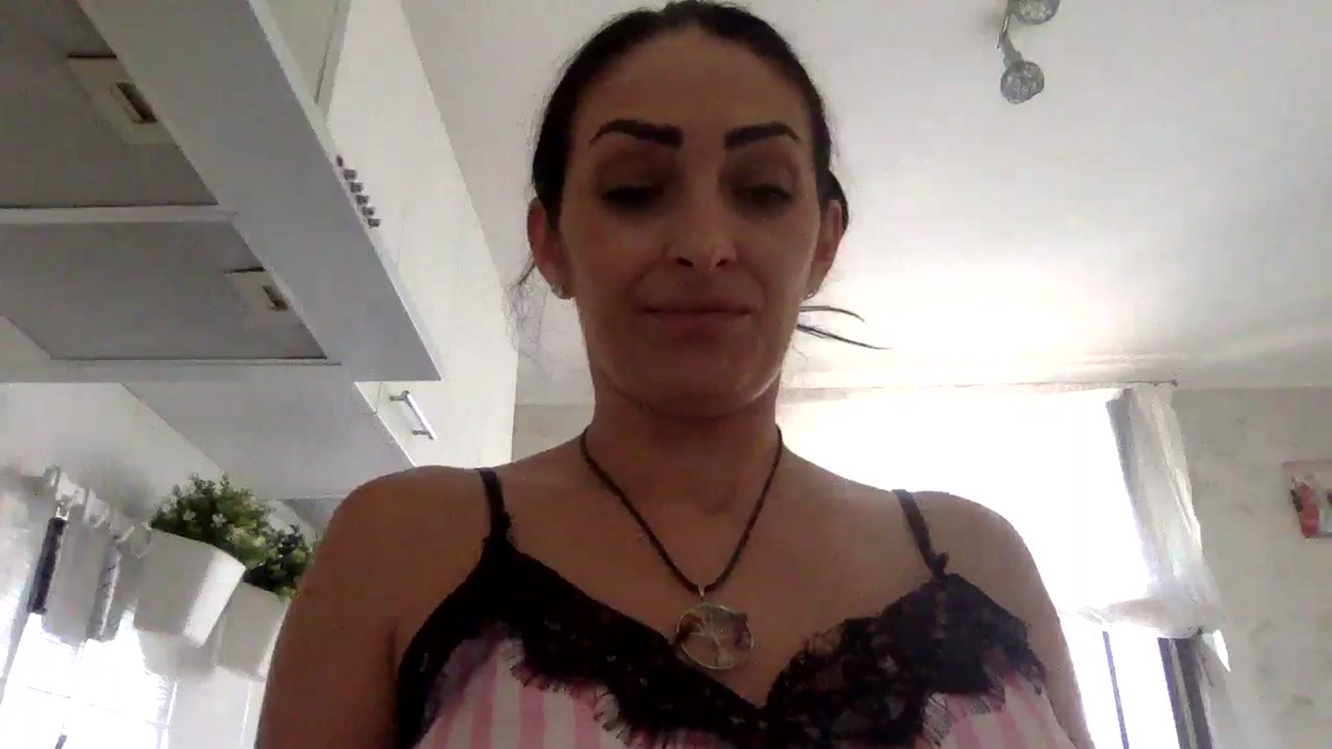 Gallery image thumbnail from Julia0410's myfreecams stream on, 08/01/2024, 10:50 image 13 of 20