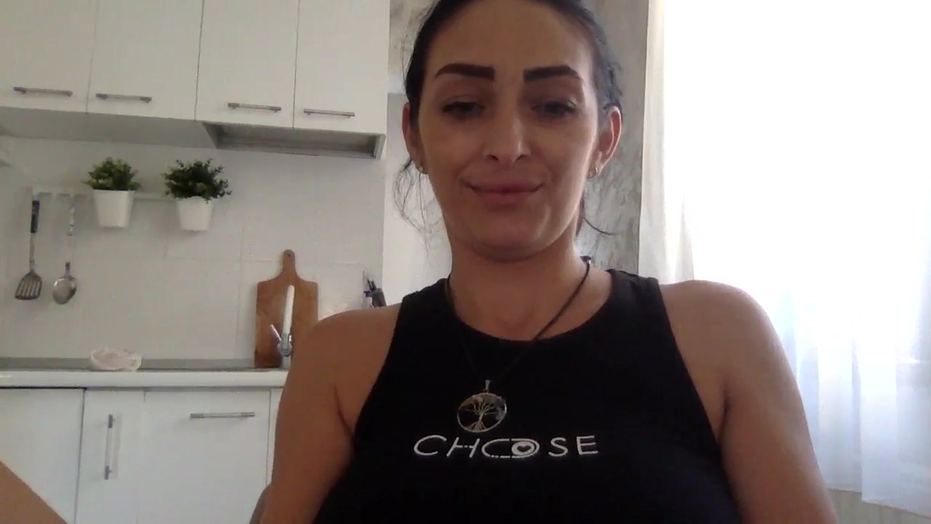 Gallery image thumbnail from Julia0410's myfreecams stream on, 08/01/2024, 14:28 image 9 of 20