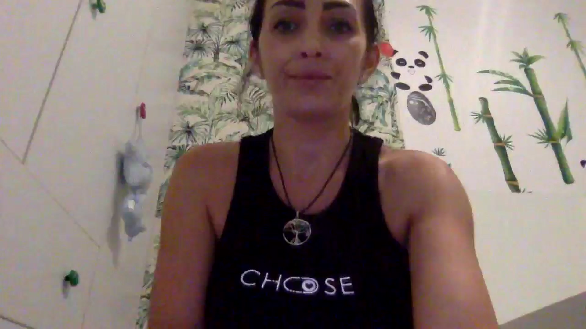 Gallery image thumbnail from Julia0410's myfreecams stream on, 08/01/2024, 15:51 image 11 of 20