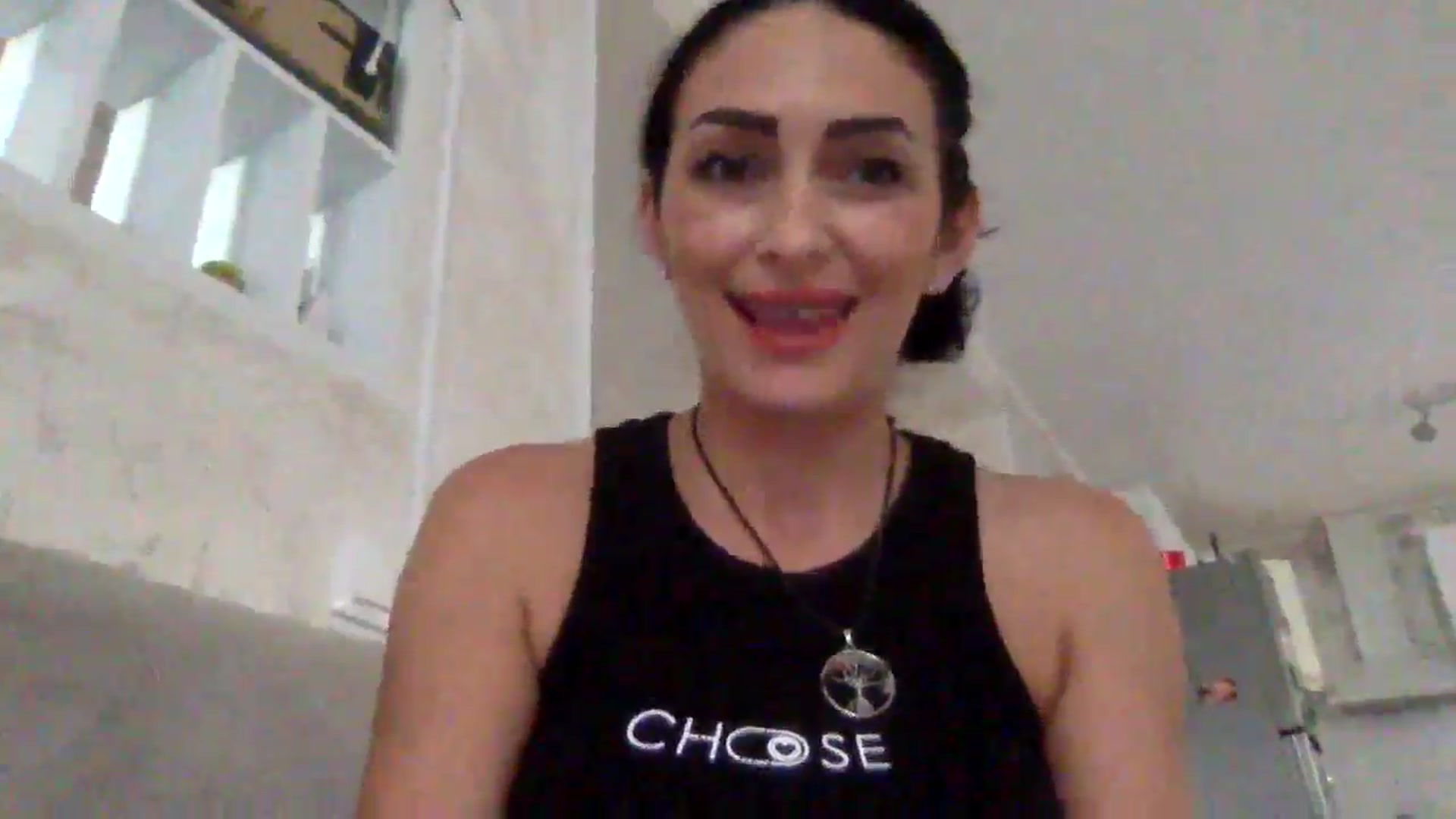 Gallery image thumbnail from Julia0410's myfreecams stream on, 08/01/2024, 17:08 image 9 of 20