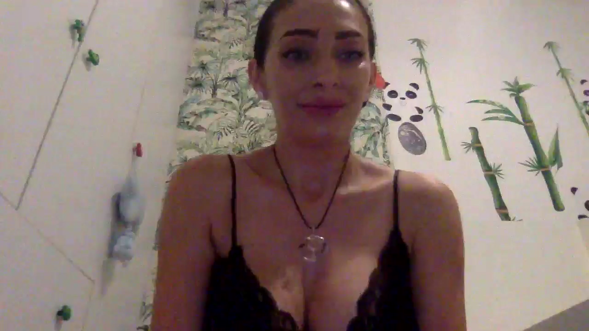 Gallery image thumbnail from Julia0410's myfreecams stream on, 08/06/2024, 11:33 image 16 of 20