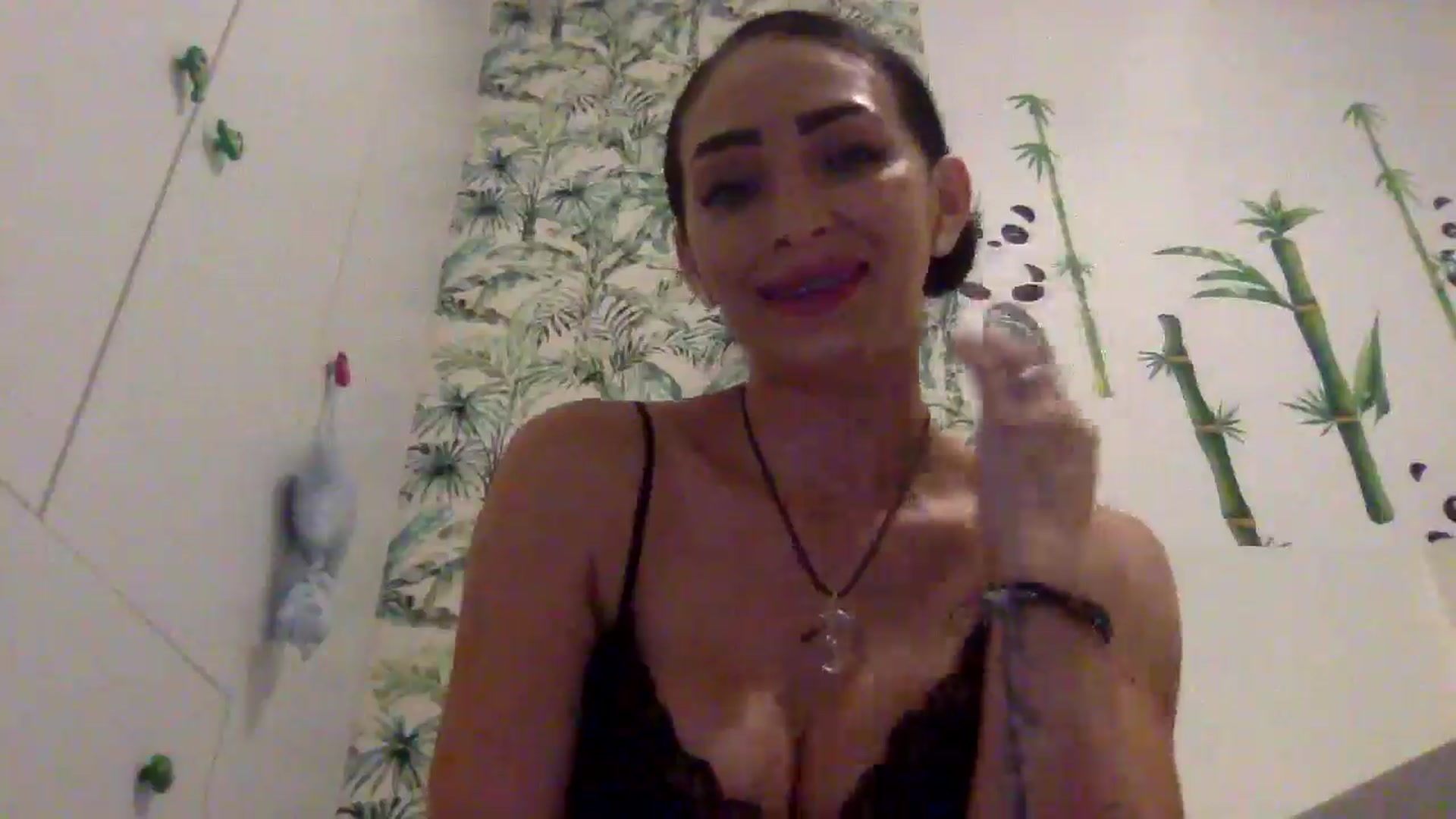 Gallery image thumbnail from Julia0410's myfreecams stream on, 08/06/2024, 11:33 image 18 of 20