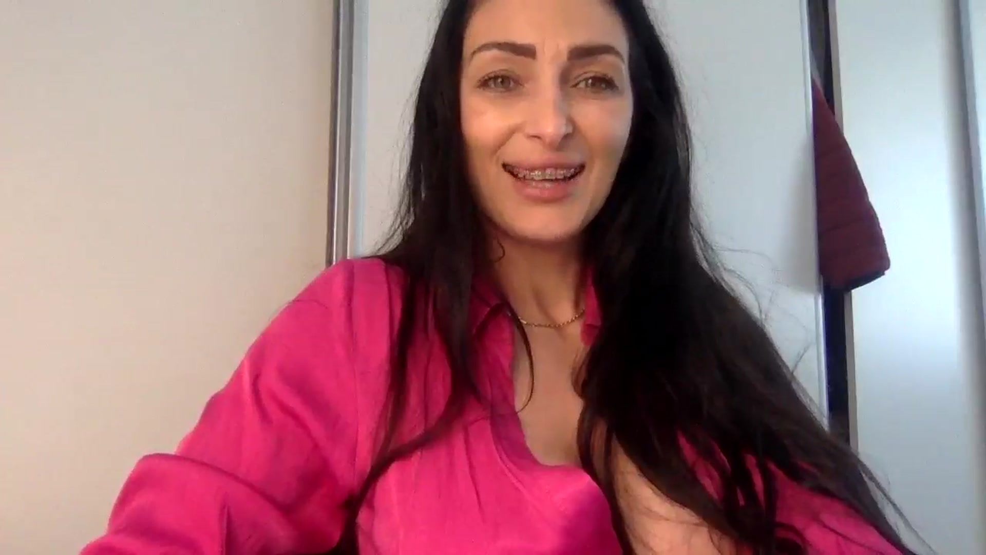 Gallery image thumbnail from Julia0410's myfreecams stream on, 04/08/2025, 10:01 image 5 of 20