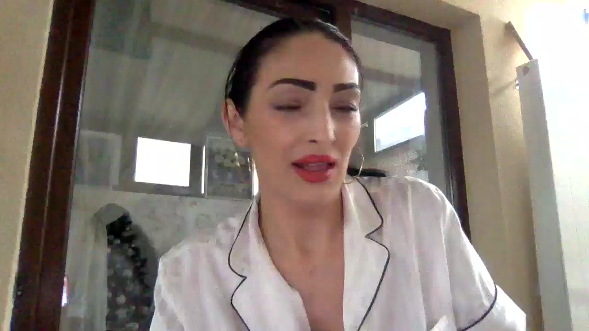 Gallery image thumbnail from Julia0410's myfreecams stream on, 12/03/2025, 10:12 image 20 of 20