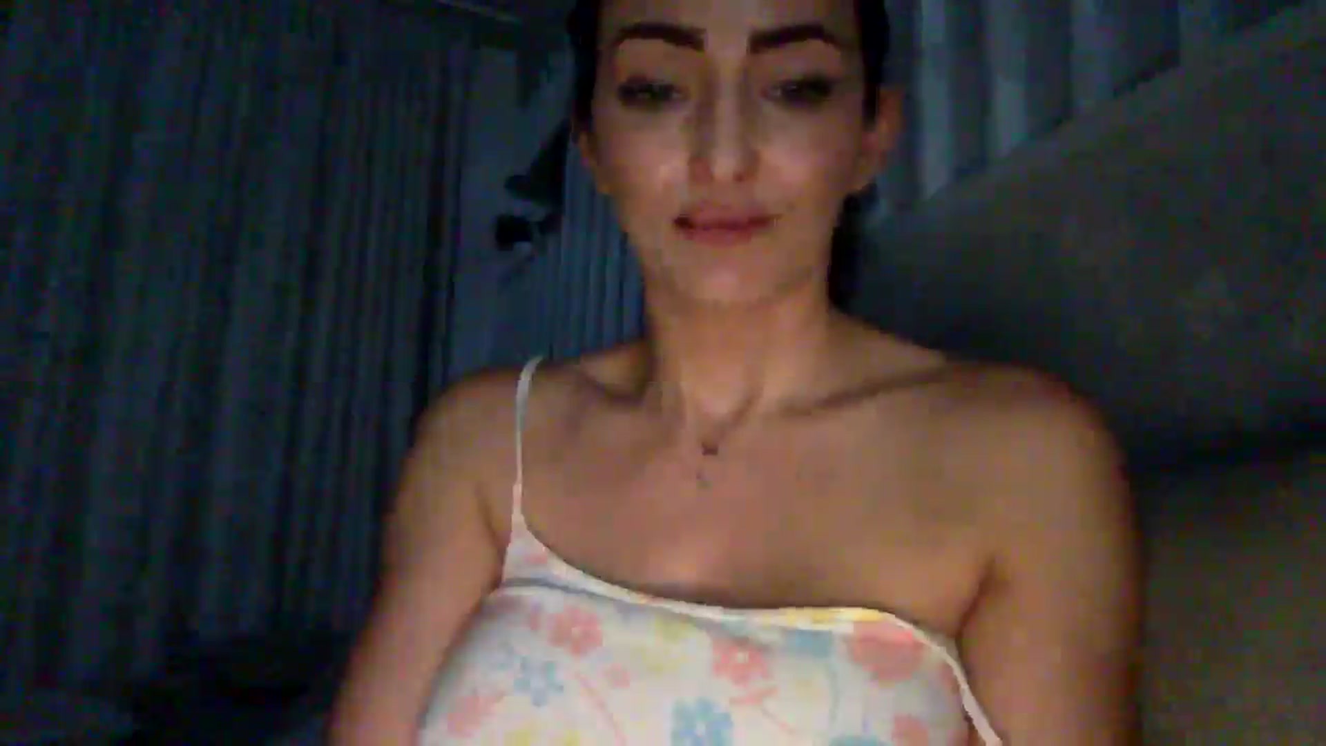 Gallery image thumbnail from Julia0410's myfreecams stream on, 12/08/2025, 21:30 image 12 of 20