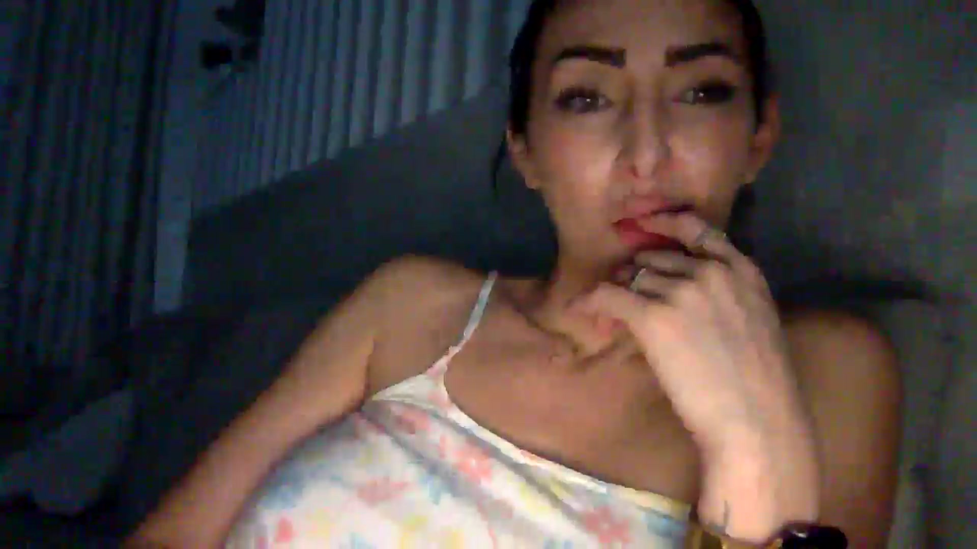 Gallery image thumbnail from Julia0410's myfreecams stream on, 12/08/2025, 21:30 image 8 of 20