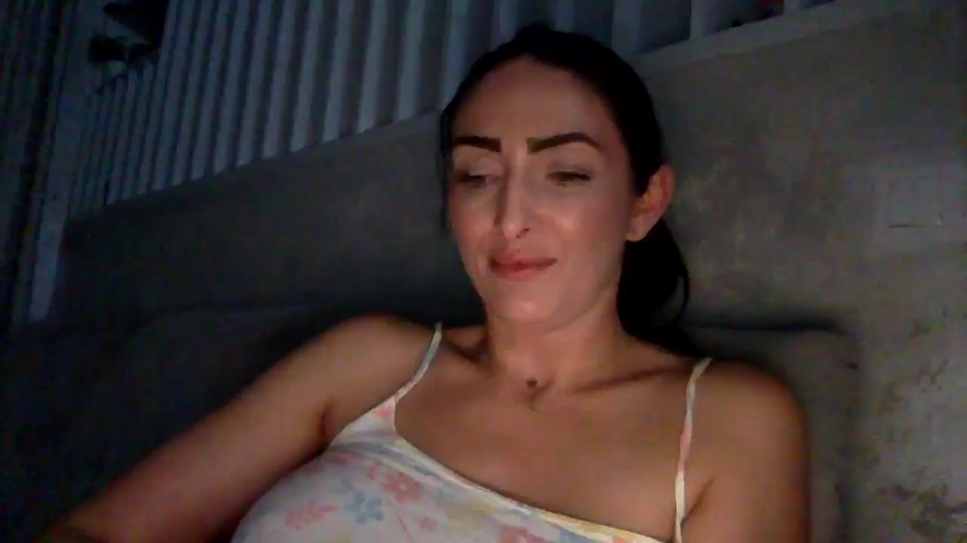 Gallery image thumbnail from Julia0410's myfreecams stream on, 12/14/2025, 20:57 image 2 of 20