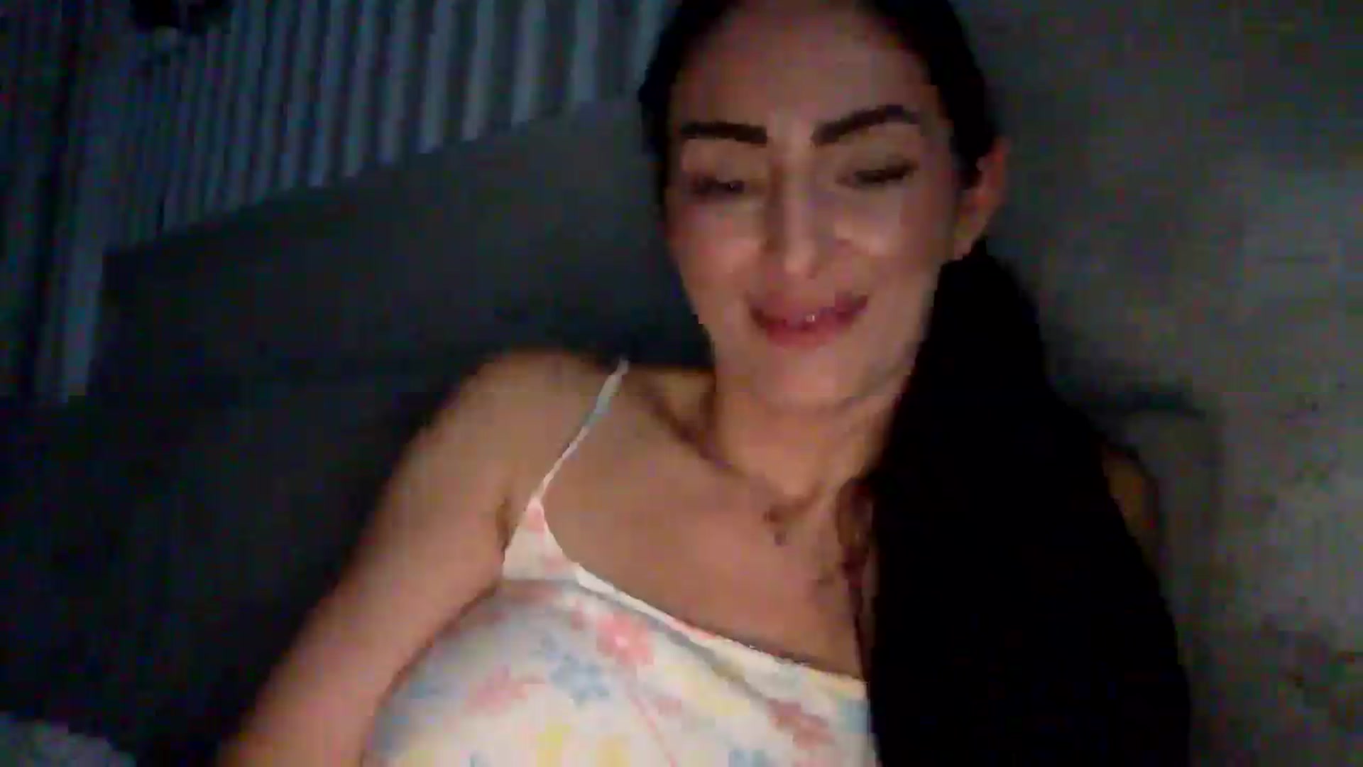 Gallery image thumbnail from Julia0410's myfreecams stream on, 12/14/2025, 20:57 image 19 of 20
