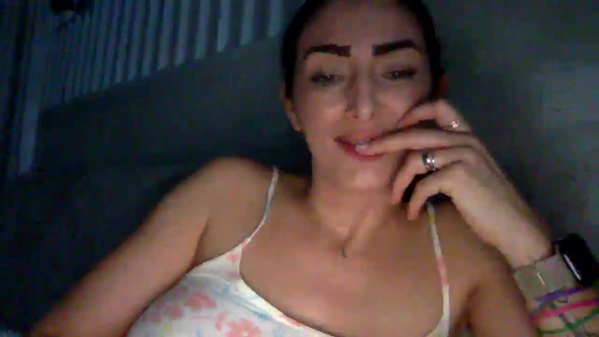 Gallery image thumbnail from Julia0410's myfreecams stream on, 12/14/2025, 20:57 image 8 of 20