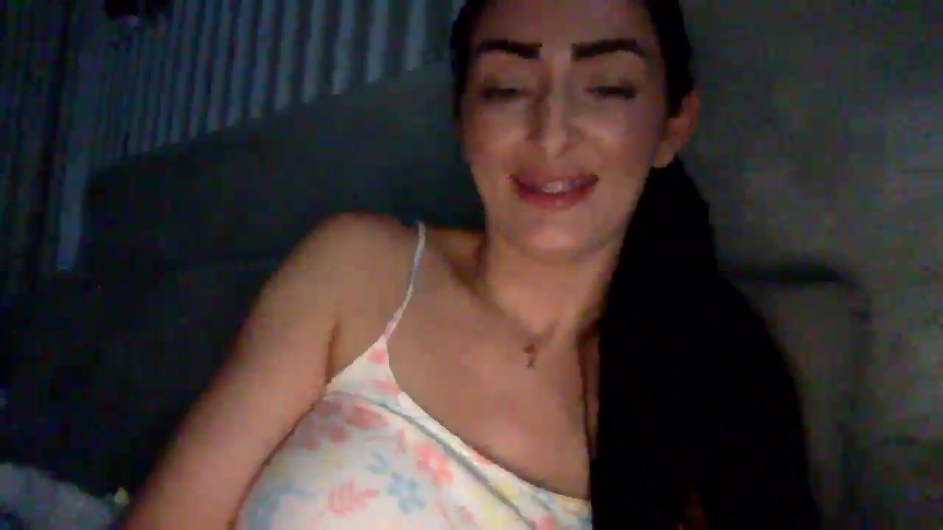 Gallery image thumbnail from Julia0410's myfreecams stream on, 12/14/2025, 20:57 image 11 of 20