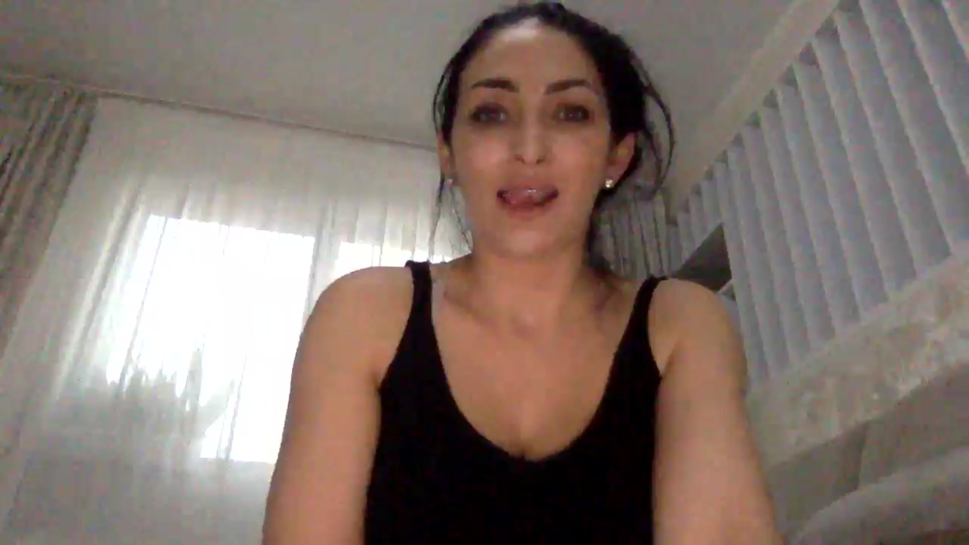 Gallery image thumbnail from Julia0410's myfreecams stream on, 01/08/2026, 13:58 image 20 of 20