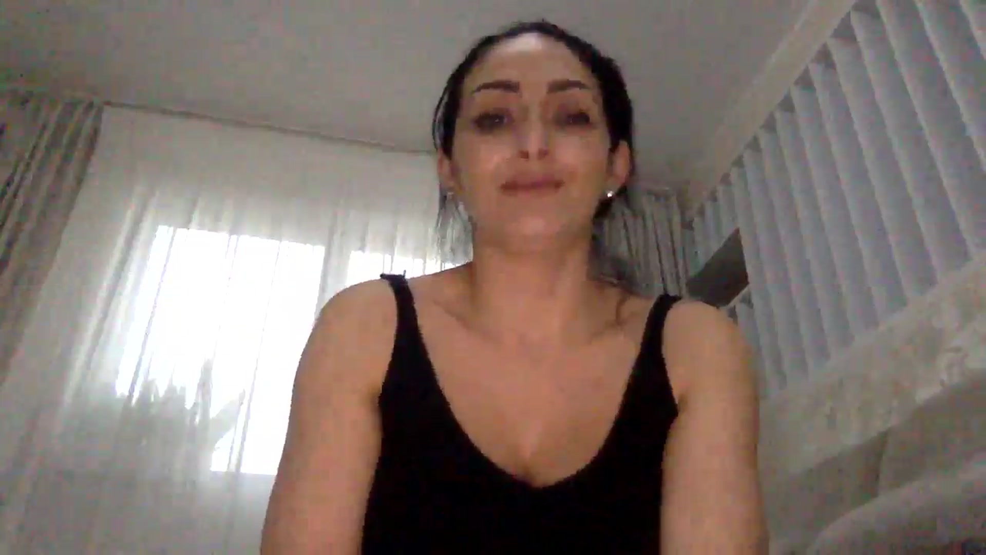 Gallery image thumbnail from Julia0410's myfreecams stream on, 01/08/2026, 13:58 image 19 of 20