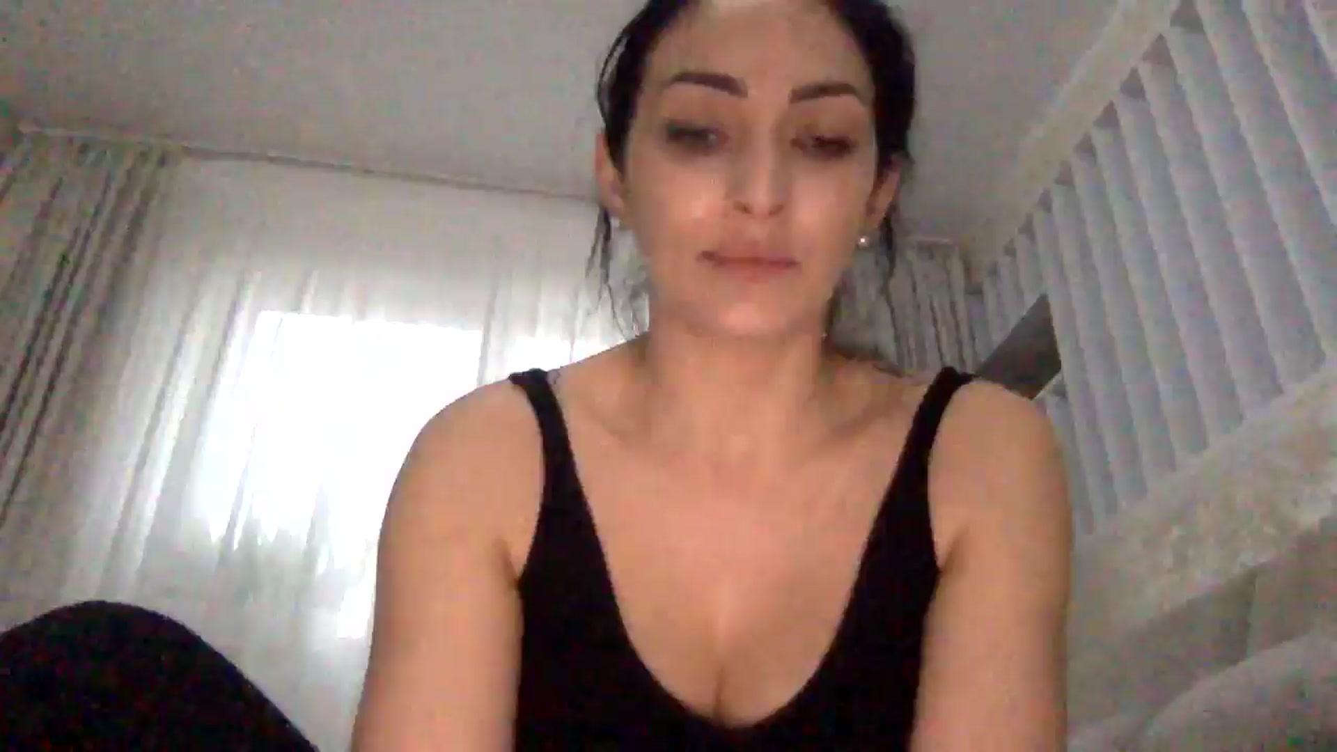 Gallery image thumbnail from Julia0410's myfreecams stream on, 01/08/2026, 13:58 image 10 of 20