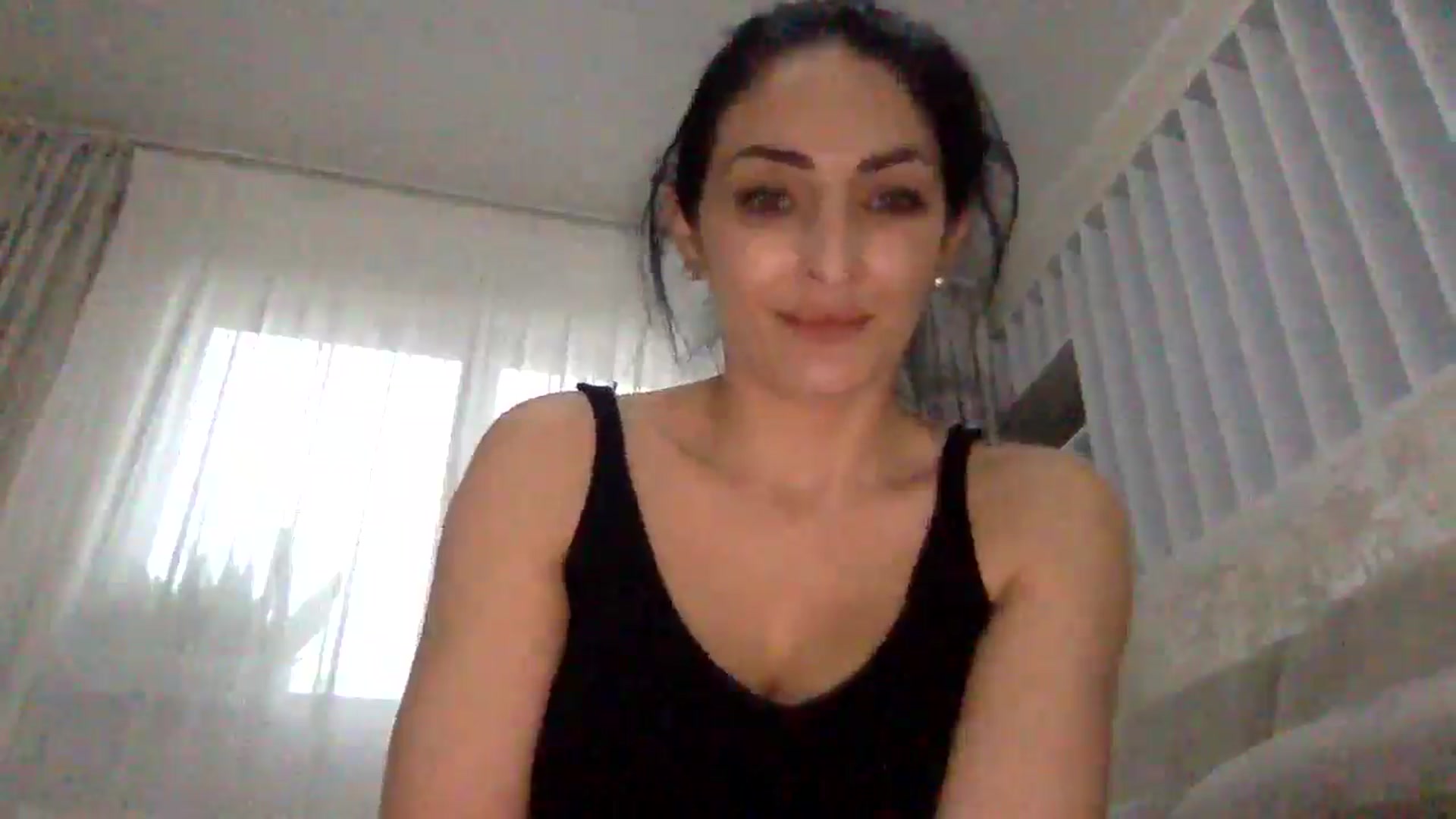 Gallery image thumbnail from Julia0410's myfreecams stream on, 01/08/2026, 13:58 image 14 of 20