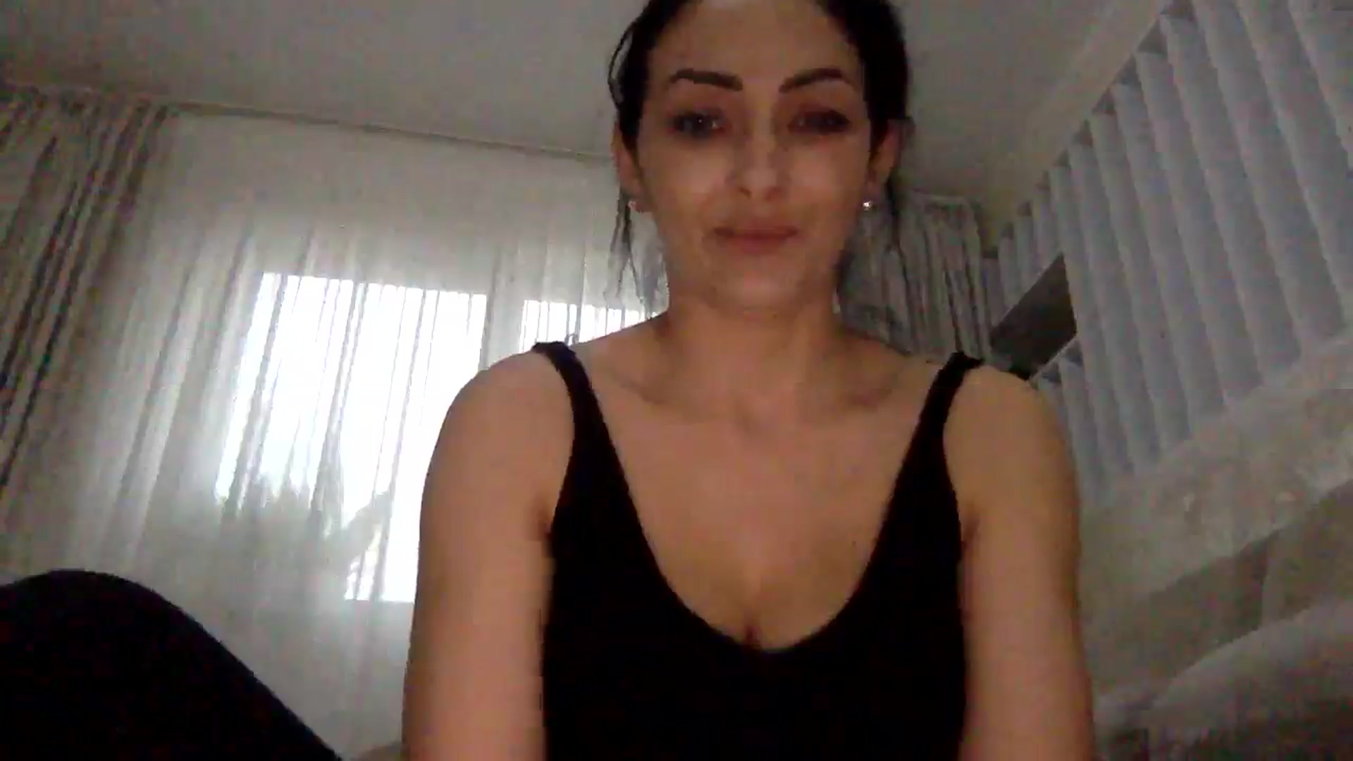 Gallery image thumbnail from Julia0410's myfreecams stream on, 01/08/2026, 13:58 image 9 of 20