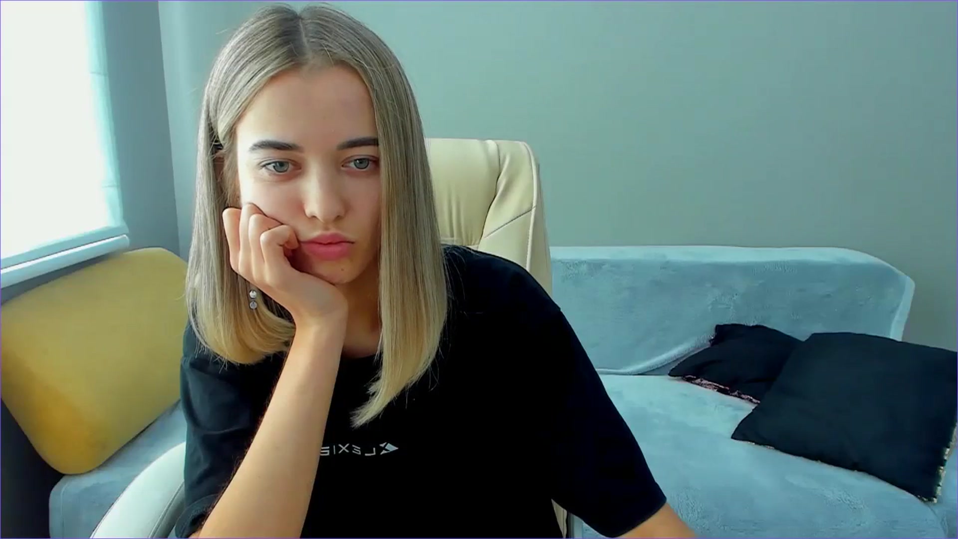Gallery image thumbnail from JuliaDreamsi's myfreecams stream on, 09/26/2023, 11:27 image 14 of 20