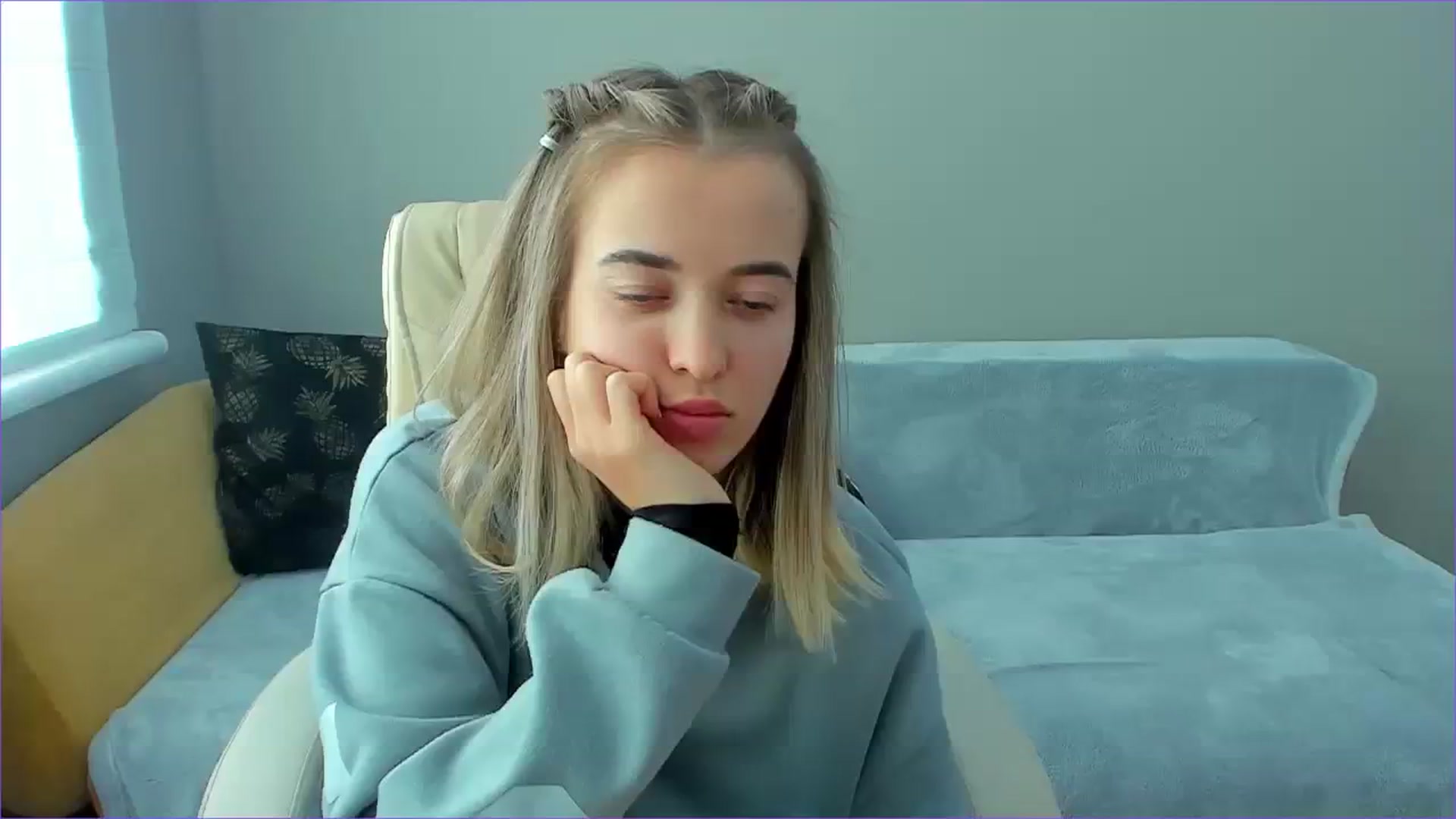 Gallery image thumbnail from JuliaDreamsi's myfreecams stream on, 10/11/2023, 11:36 image 9 of 20