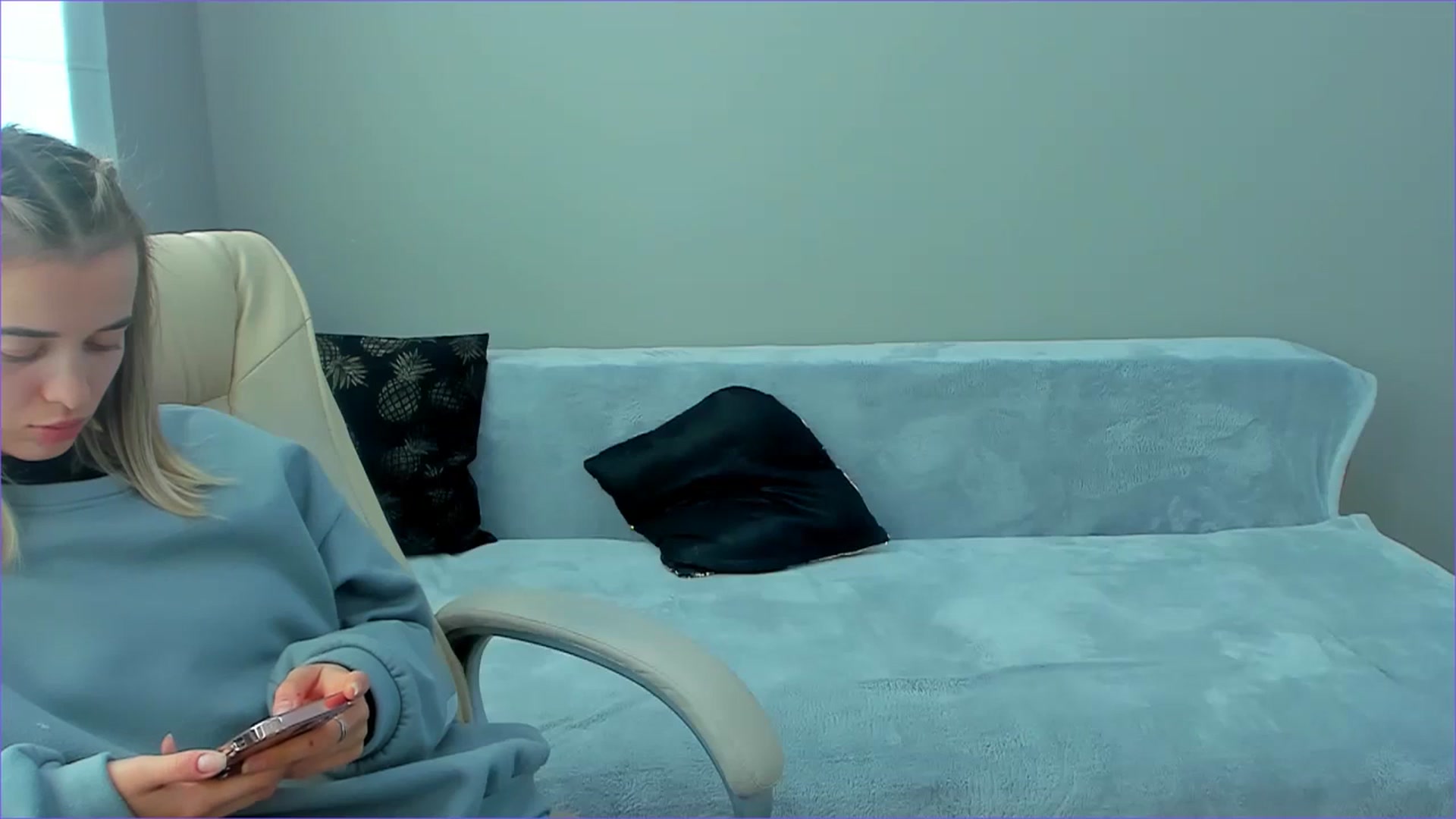 Gallery image thumbnail from JuliaDreamsi's myfreecams stream on, 10/11/2023, 11:36 image 2 of 20