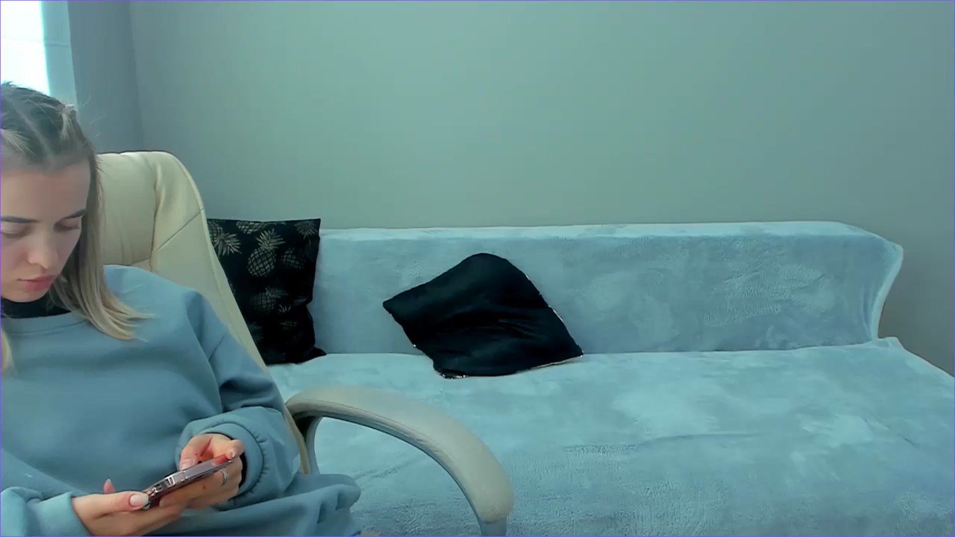 Gallery image thumbnail from JuliaDreamsi's myfreecams stream on, 10/11/2023, 11:36 image 1 of 20