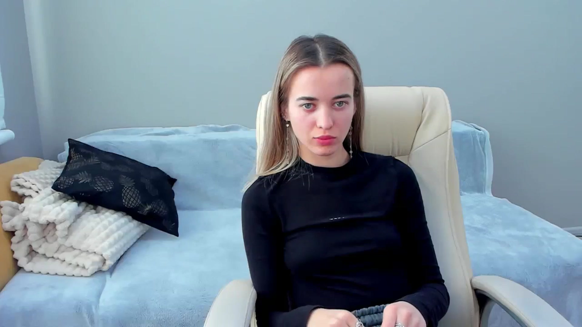 Gallery image thumbnail from JuliaDreamsi's myfreecams stream on, 12/28/2023, 10:58 image 2 of 20