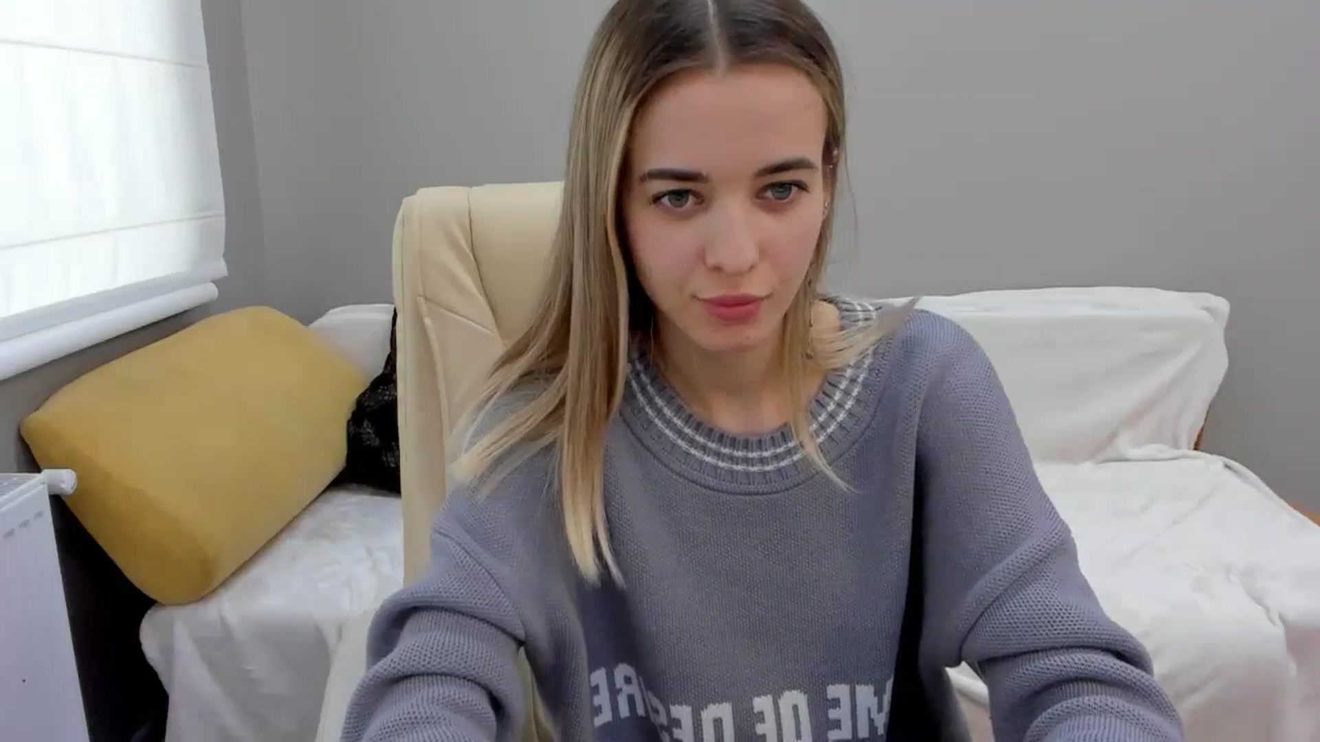 Gallery image thumbnail from JuliaDreamsi's myfreecams stream on, 02/17/2024, 13:30 image 20 of 20