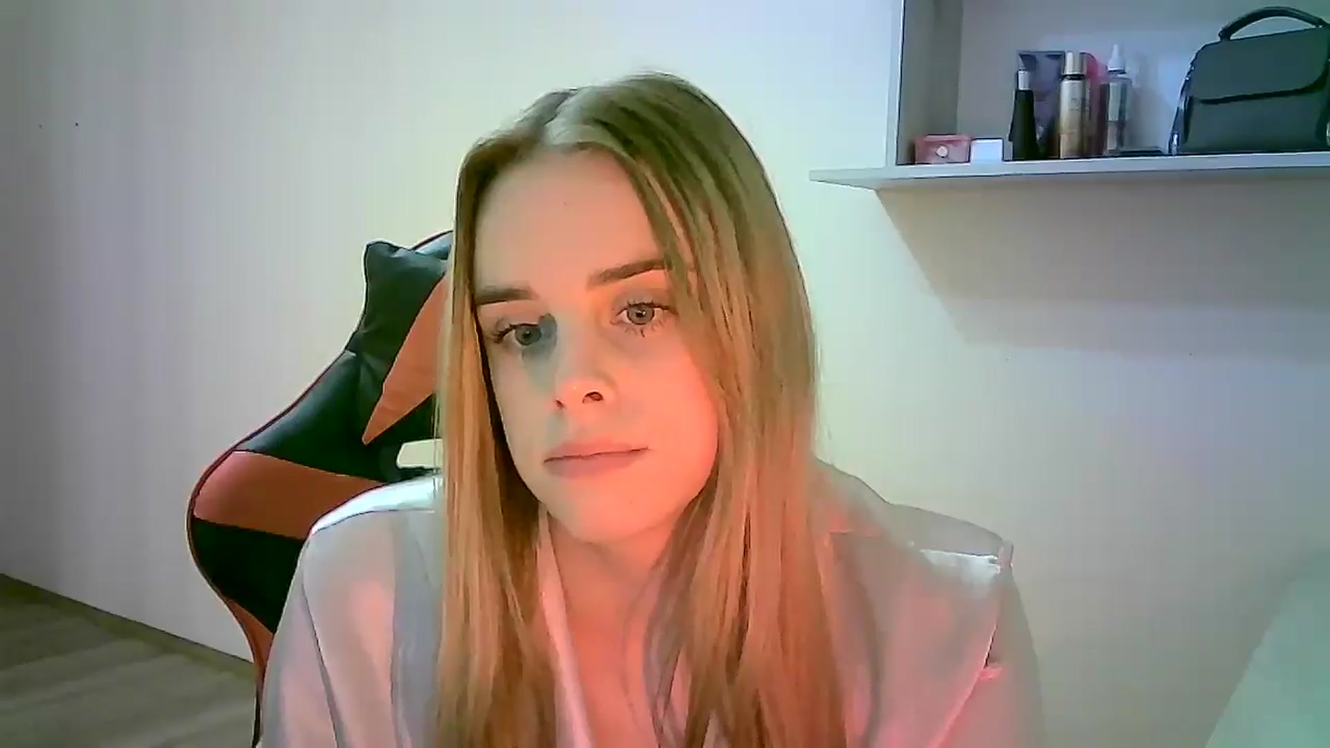 Gallery image thumbnail from JuliaWatson's myfreecams stream on, 10/28/2025, 17:32 image 18 of 20
