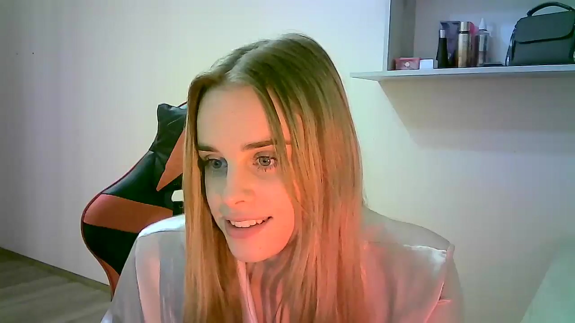 Gallery image thumbnail from JuliaWatson's myfreecams stream on, 10/28/2025, 17:32 image 20 of 20