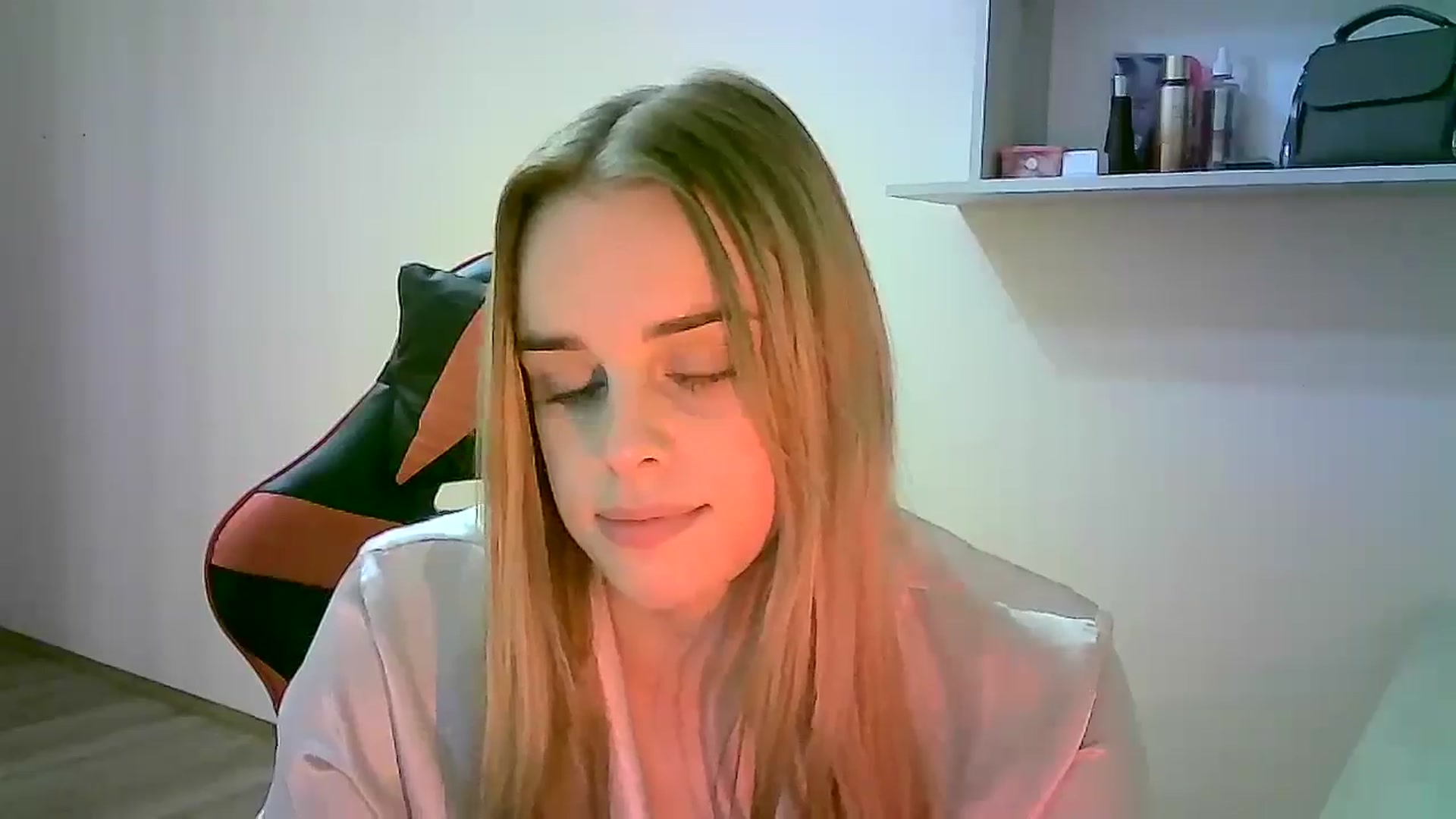 Gallery image thumbnail from JuliaWatson's myfreecams stream on, 10/28/2025, 17:32 image 19 of 20