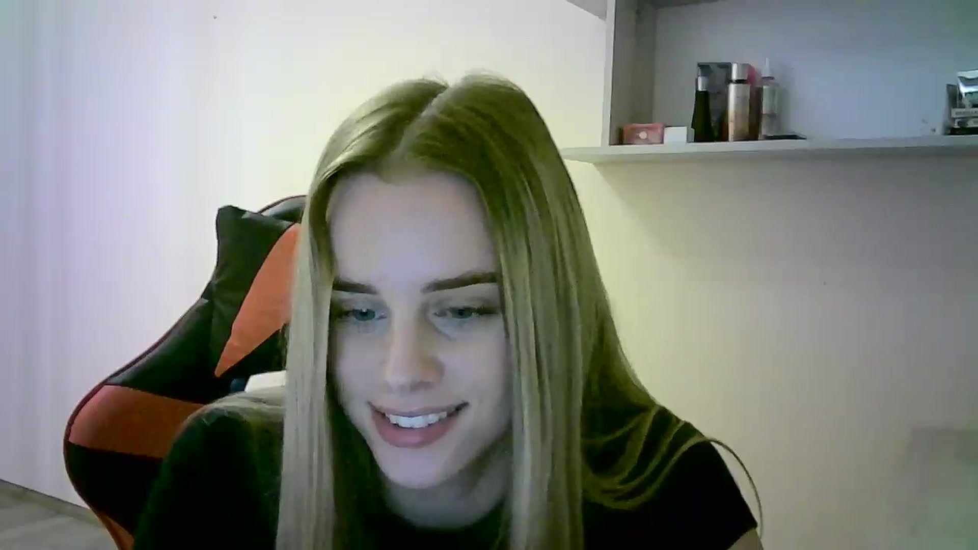Gallery image thumbnail from JuliaWatson's myfreecams stream on, 10/30/2025, 18:36 image 20 of 20