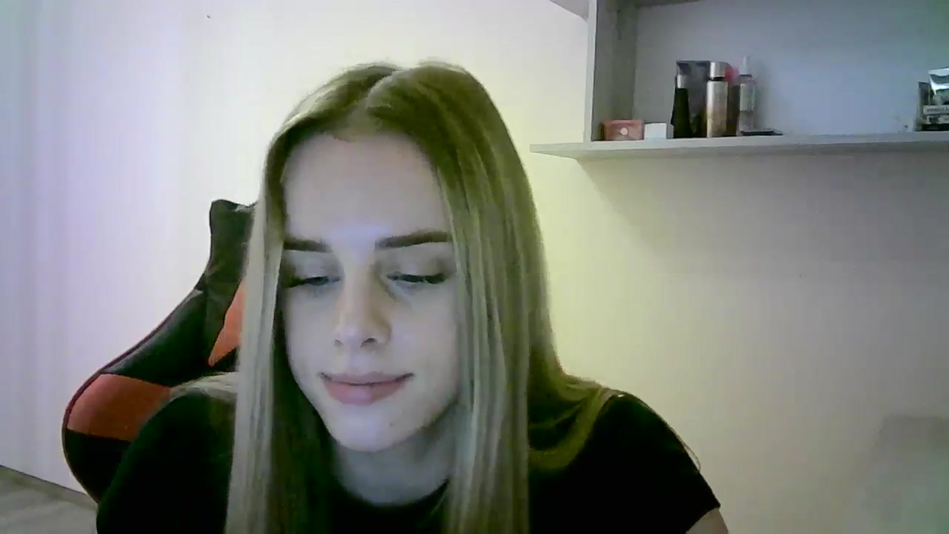 Gallery image thumbnail from JuliaWatson's myfreecams stream on, 10/30/2025, 18:36 image 18 of 20