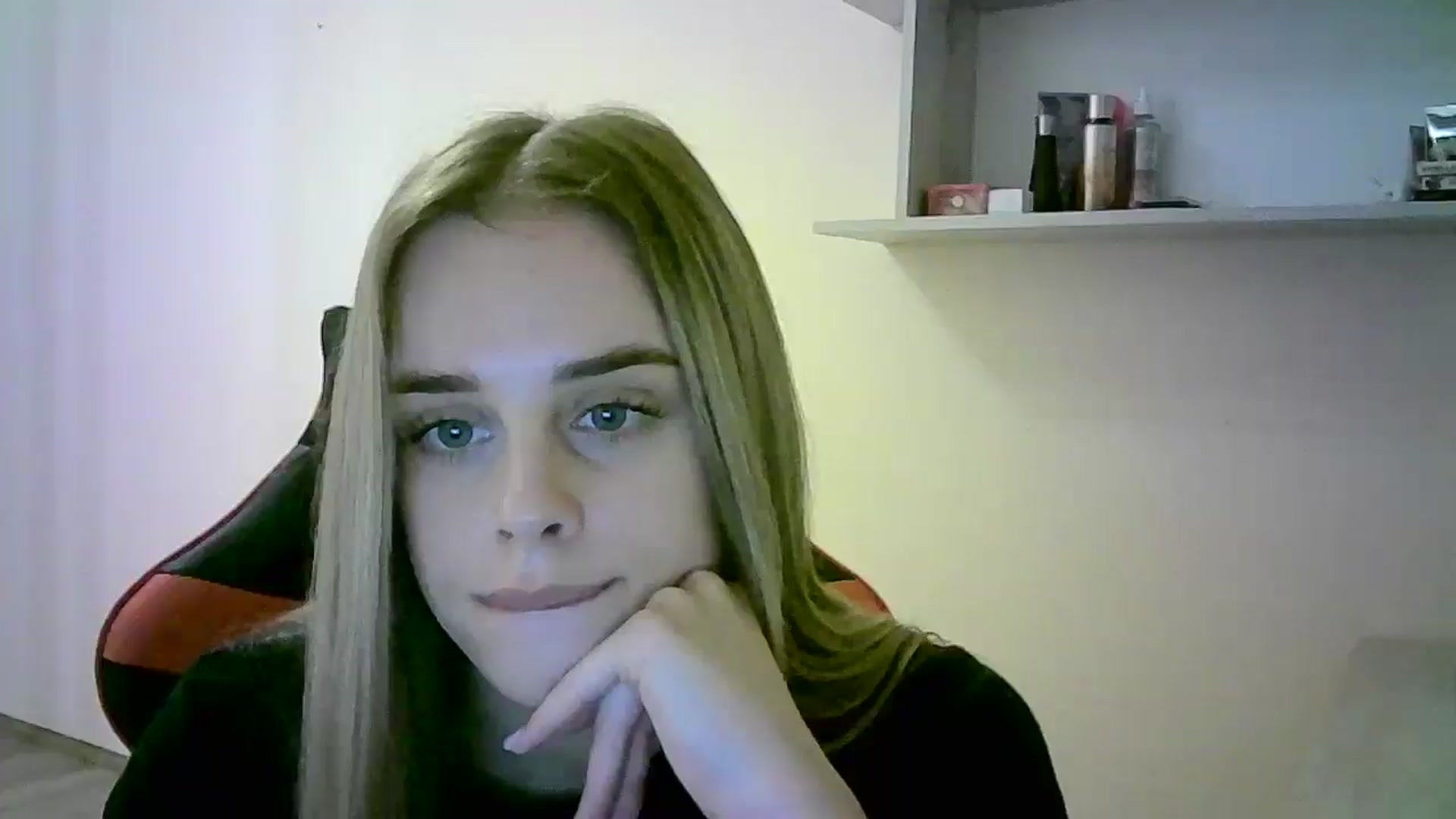 Gallery image thumbnail from JuliaWatson's myfreecams stream on, 10/30/2025, 18:36 image 8 of 20