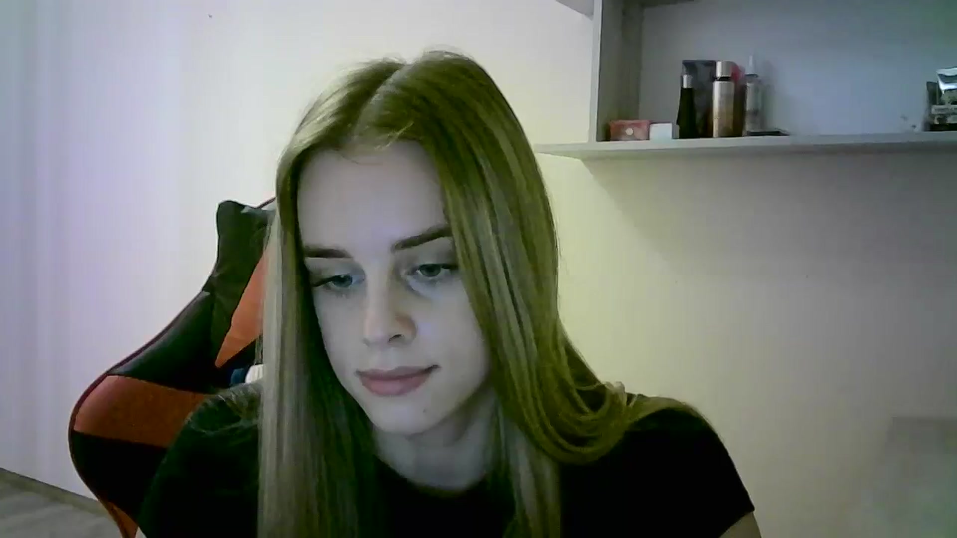 Gallery image thumbnail from JuliaWatson's myfreecams stream on, 10/30/2025, 18:36 image 4 of 20