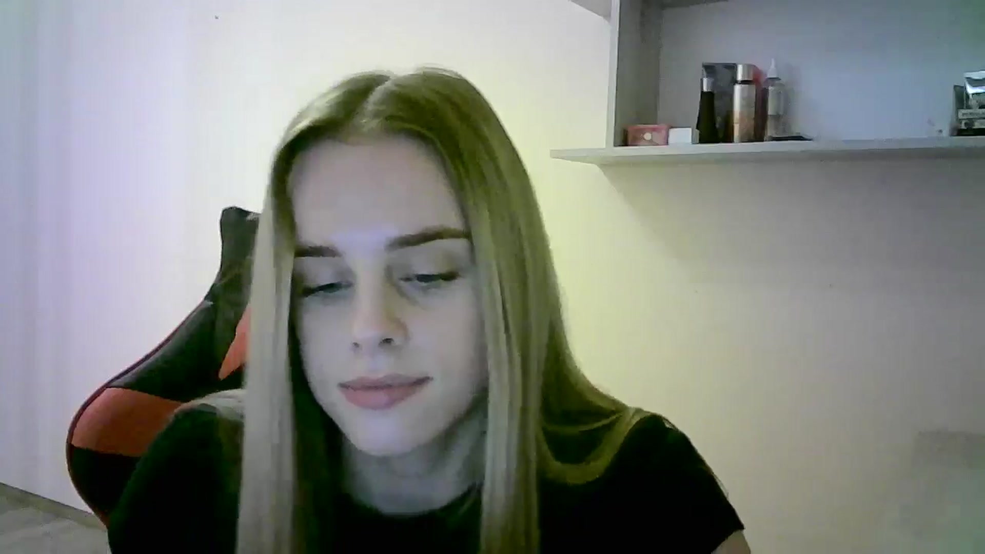 Gallery image thumbnail from JuliaWatson's myfreecams stream on, 10/30/2025, 18:36 image 19 of 20