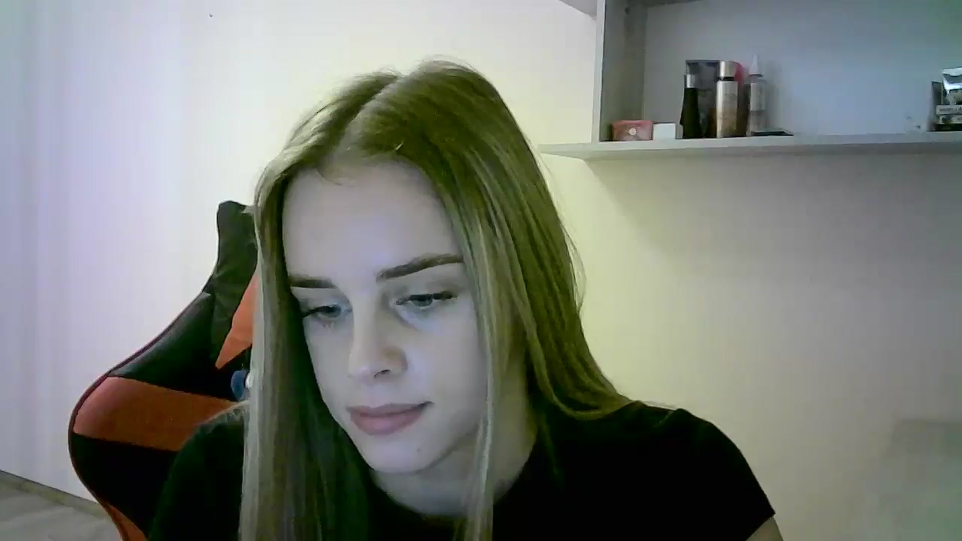 Gallery image thumbnail from JuliaWatson's myfreecams stream on, 10/30/2025, 18:36 image 7 of 20