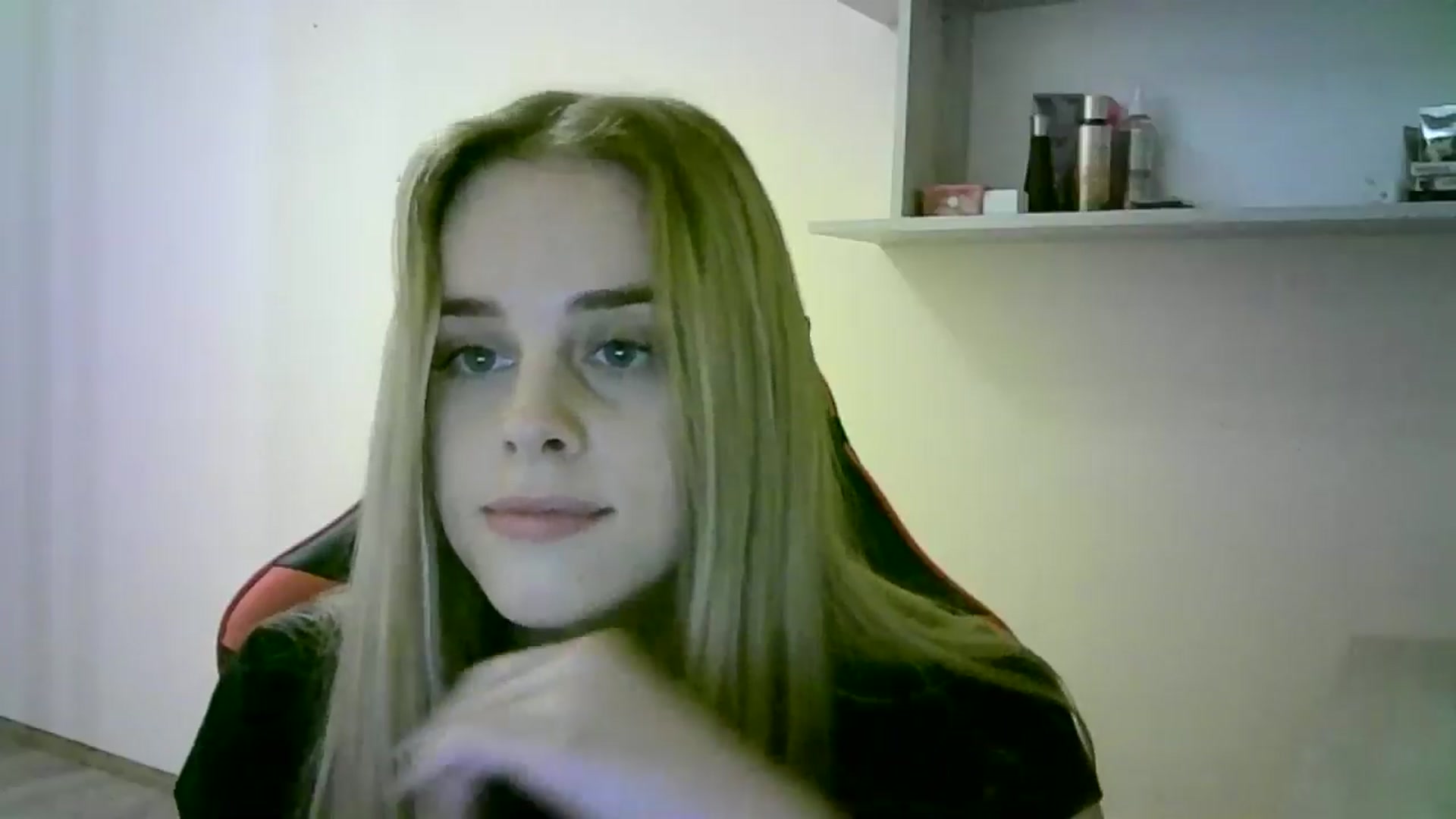 Gallery image thumbnail from JuliaWatson's myfreecams stream on, 10/30/2025, 19:43 image 8 of 20
