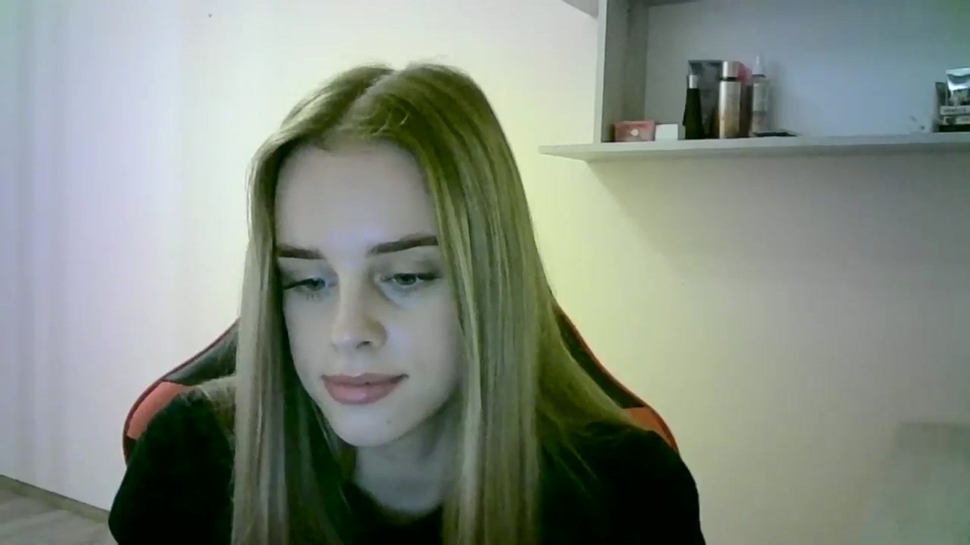 Gallery image thumbnail from JuliaWatson's myfreecams stream on, 10/30/2025, 19:43 image 19 of 20