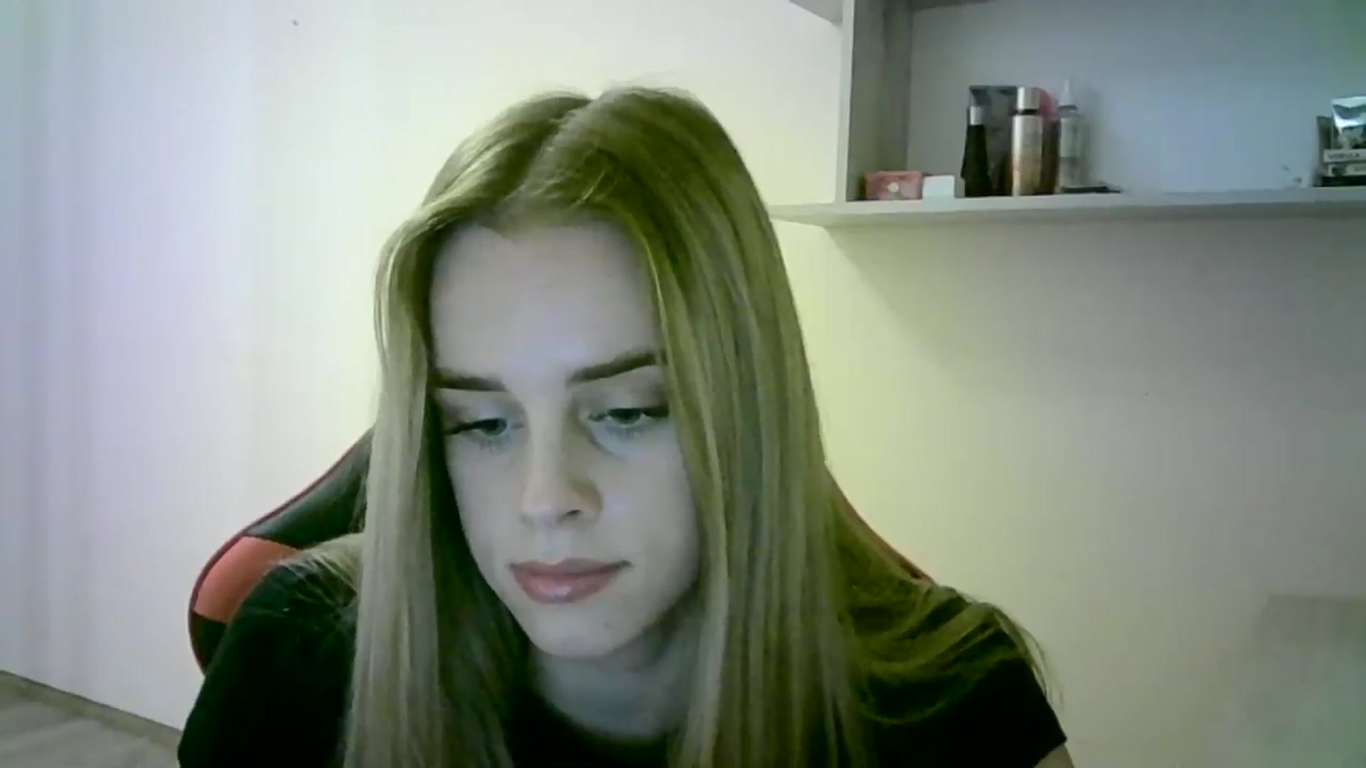 Gallery image thumbnail from JuliaWatson's myfreecams stream on, 10/30/2025, 19:43 image 12 of 20