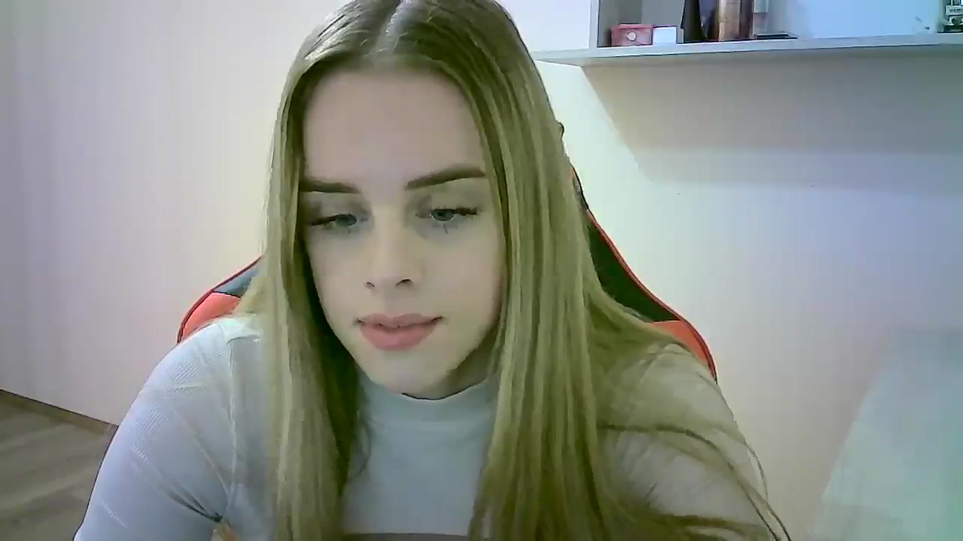 Gallery image thumbnail from JuliaWatson's myfreecams stream on, 10/31/2025, 15:34 image 13 of 20