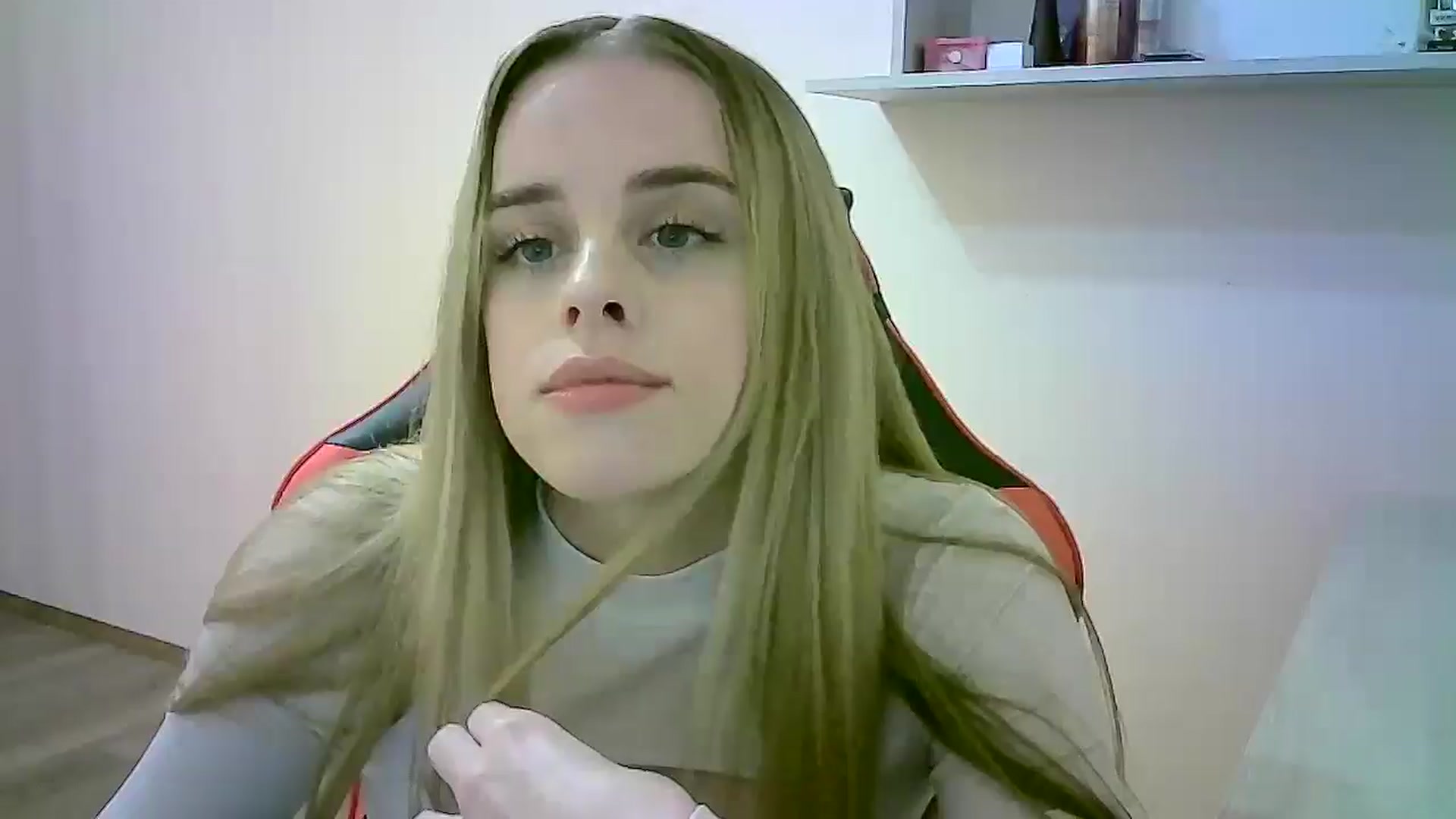 Gallery image thumbnail from JuliaWatson's myfreecams stream on, 10/31/2025, 15:34 image 5 of 20