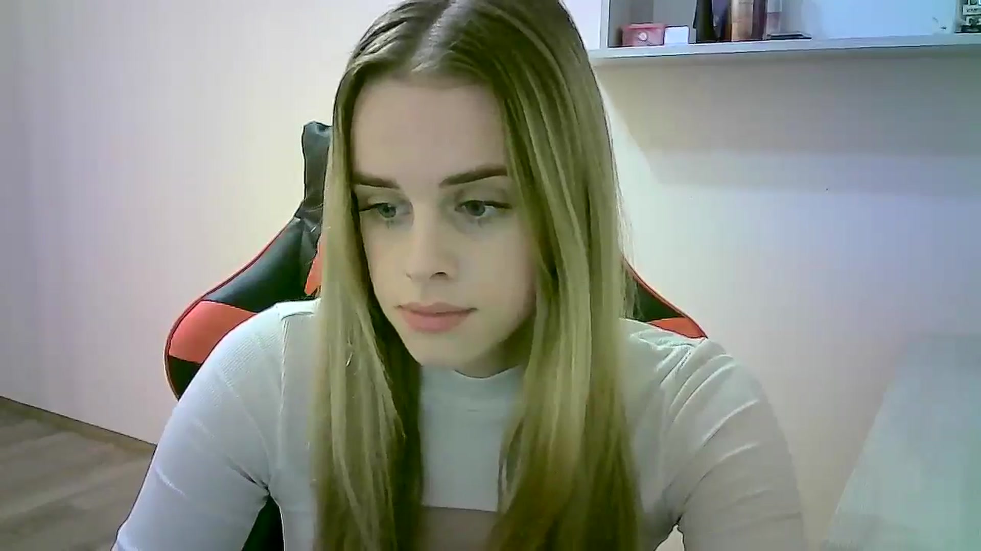Gallery image thumbnail from JuliaWatson's myfreecams stream on, 10/31/2025, 16:57 image 2 of 20