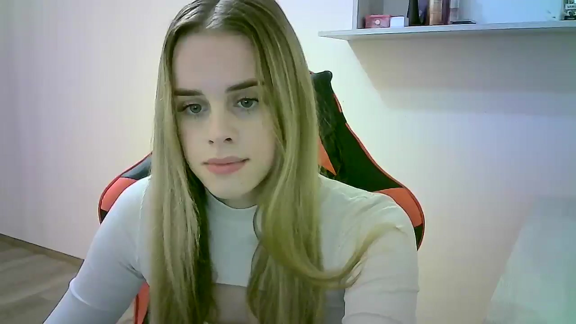 Gallery image thumbnail from JuliaWatson's myfreecams stream on, 10/31/2025, 16:57 image 3 of 20