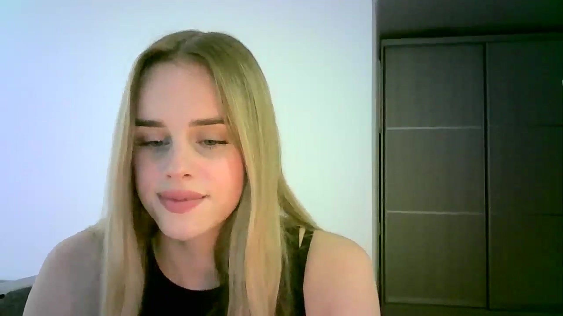 Gallery image thumbnail from JuliaWatson's myfreecams stream on, 11/04/2025, 14:07 image 17 of 20