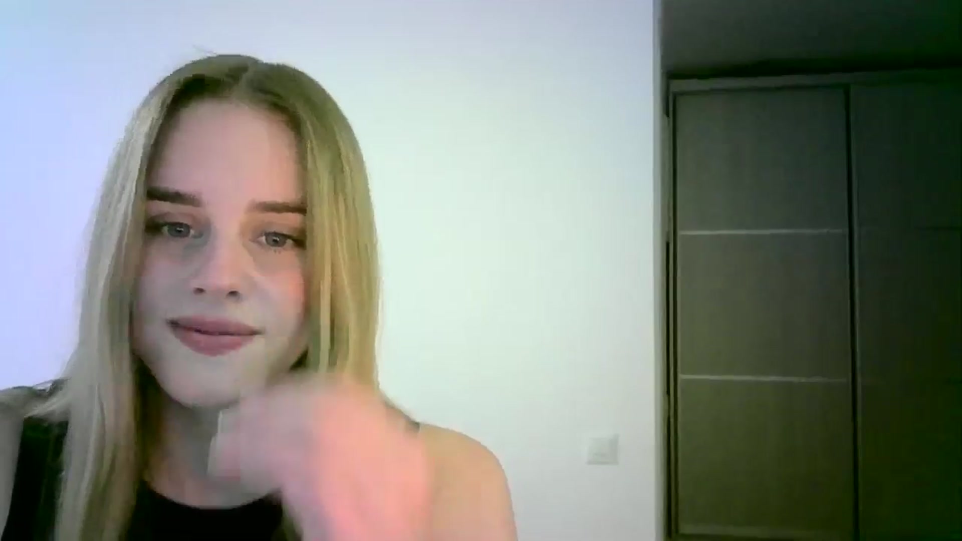 Gallery image thumbnail from JuliaWatson's myfreecams stream on, 11/04/2025, 14:33 image 8 of 20