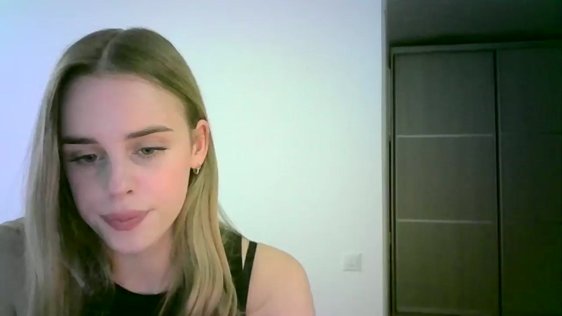 Gallery image thumbnail from JuliaWatson's myfreecams stream on, 11/04/2025, 14:33 image 9 of 20
