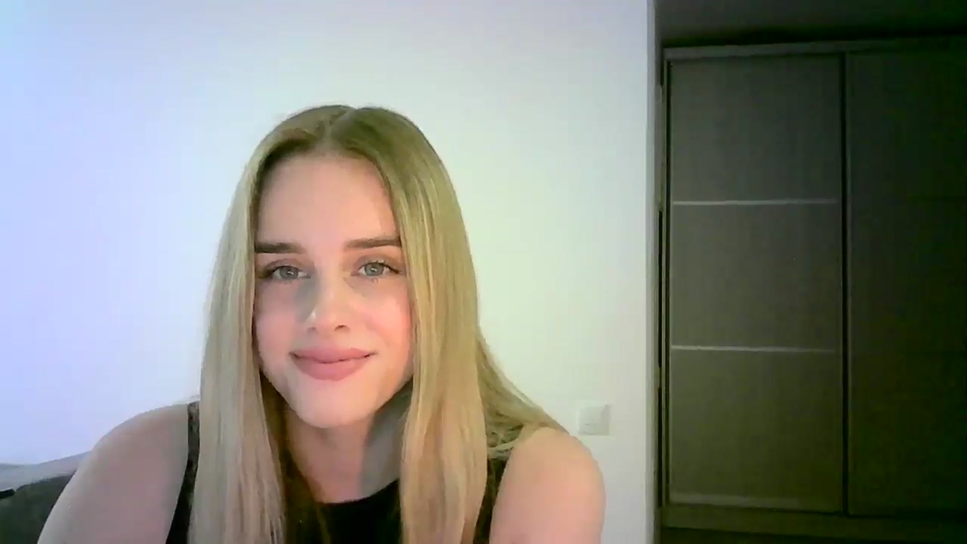 Gallery image thumbnail from JuliaWatson's myfreecams stream on, 11/04/2025, 17:45 image 17 of 20