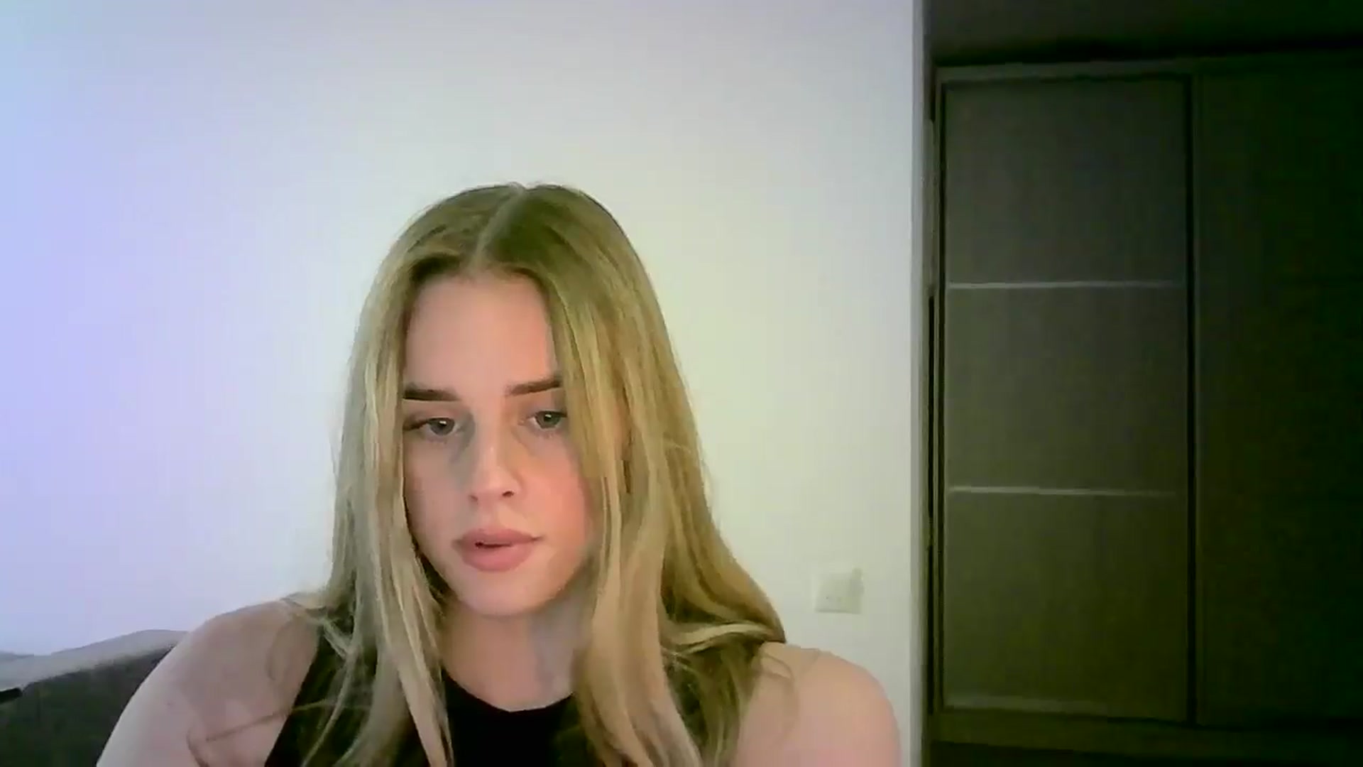 Gallery image thumbnail from JuliaWatson's myfreecams stream on, 11/04/2025, 17:45 image 3 of 20