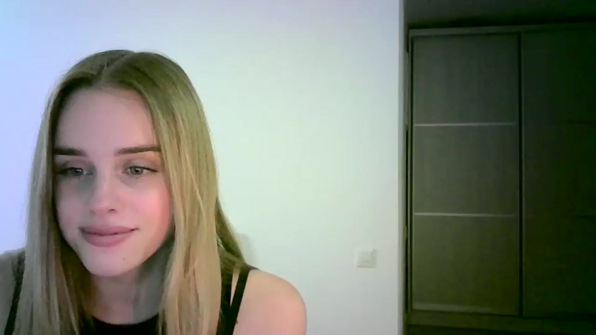 Gallery image thumbnail from JuliaWatson's myfreecams stream on, 11/04/2025, 17:58 image 15 of 20