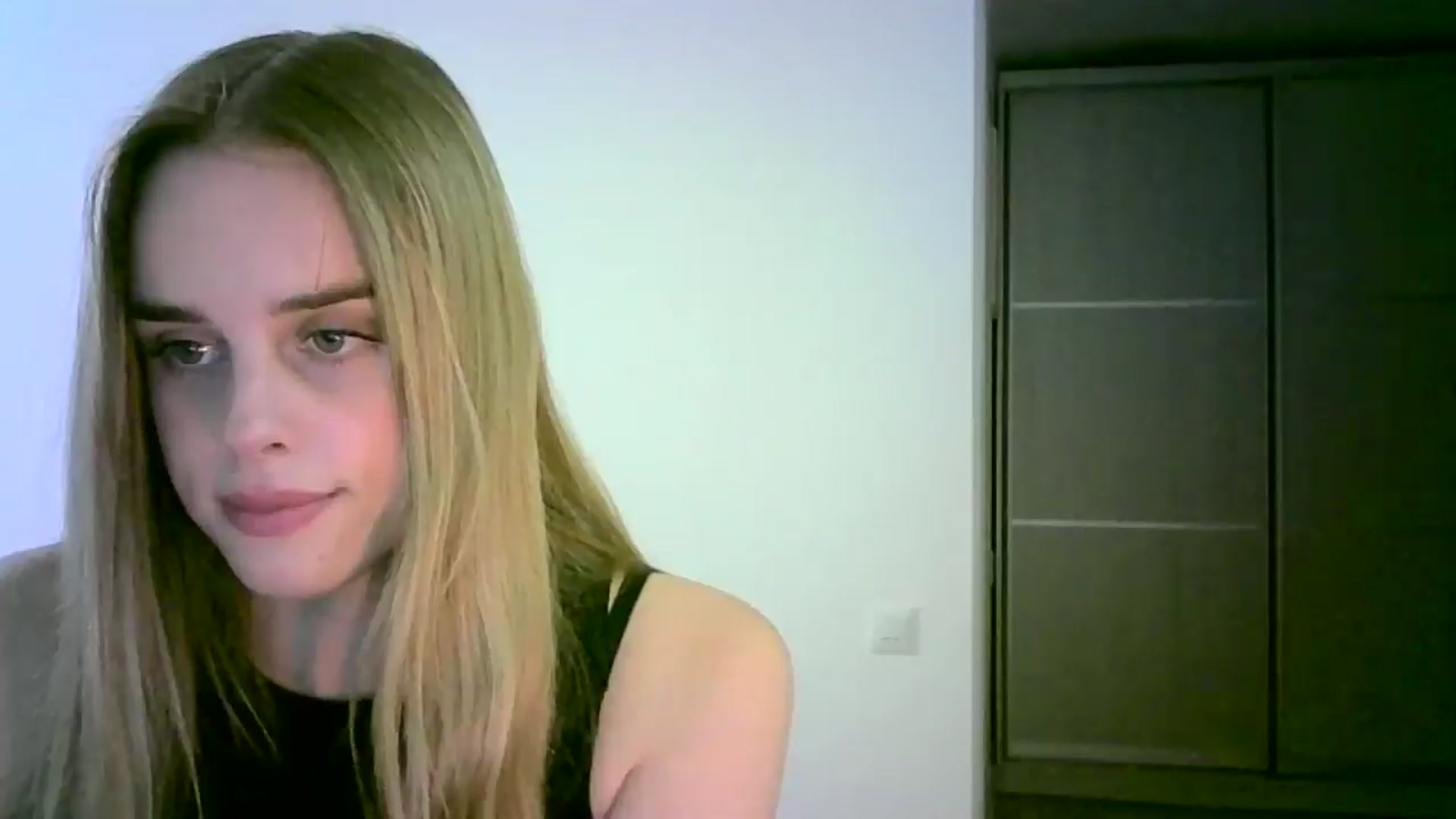 Gallery image thumbnail from JuliaWatson's myfreecams stream on, 11/04/2025, 17:58 image 17 of 20