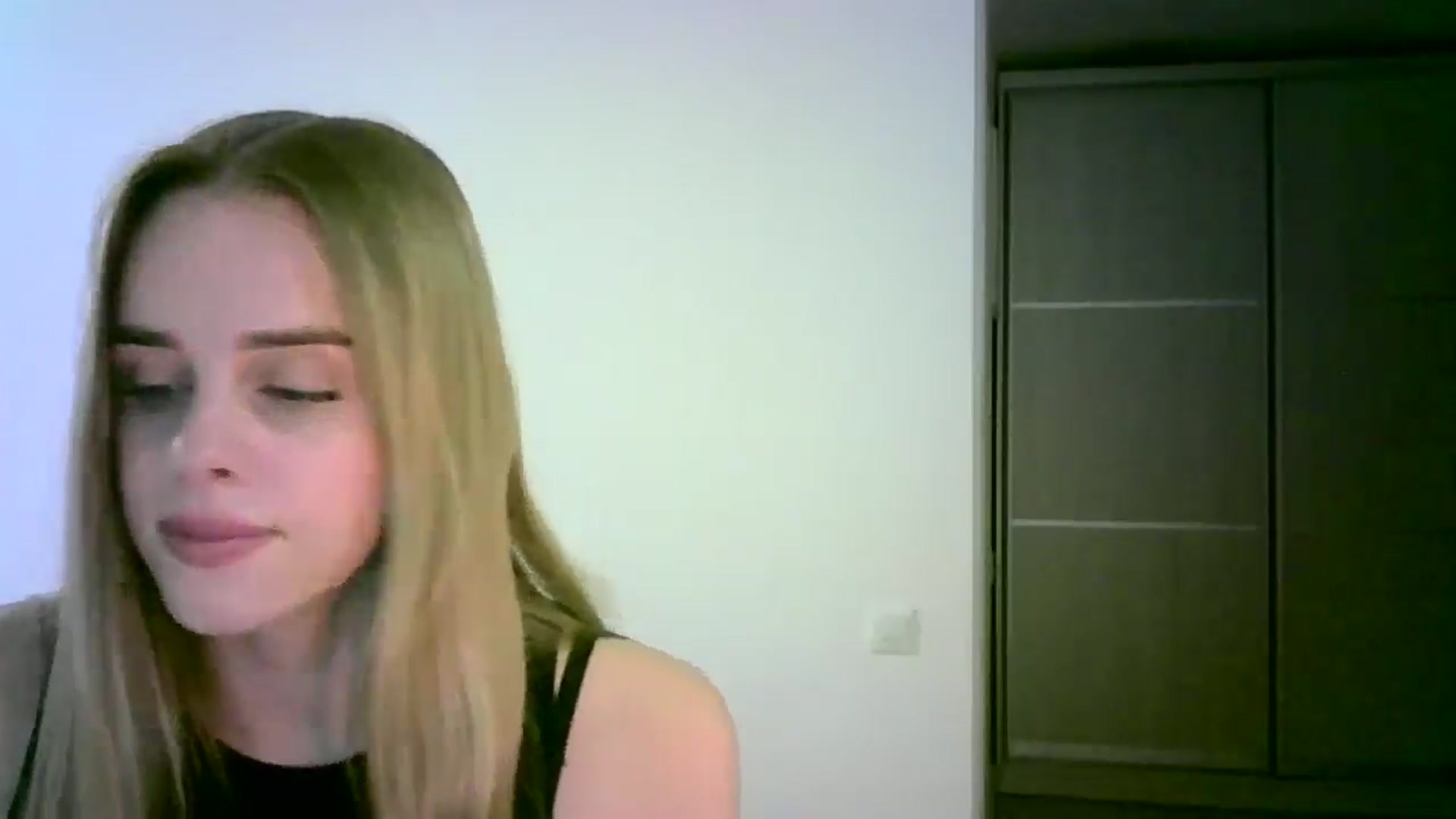 Gallery image thumbnail from JuliaWatson's myfreecams stream on, 11/04/2025, 17:58 image 16 of 20