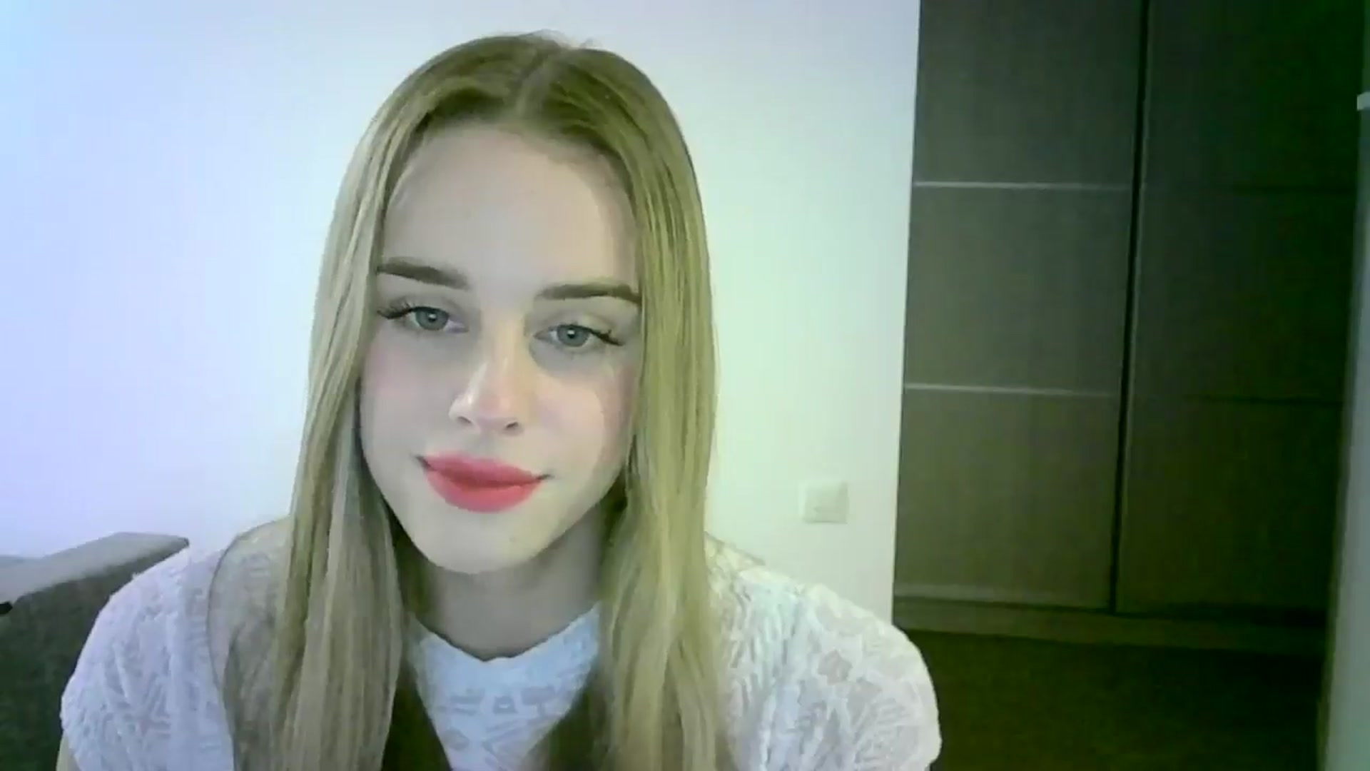 Gallery image thumbnail from JuliaWatson's myfreecams stream on, 11/05/2025, 16:56 image 17 of 20